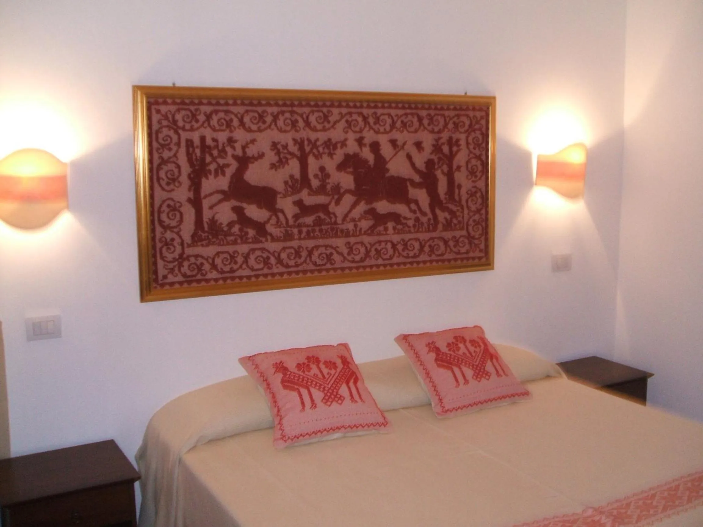 Photo of the whole room, Bed in Su Cantaru Guesthouse