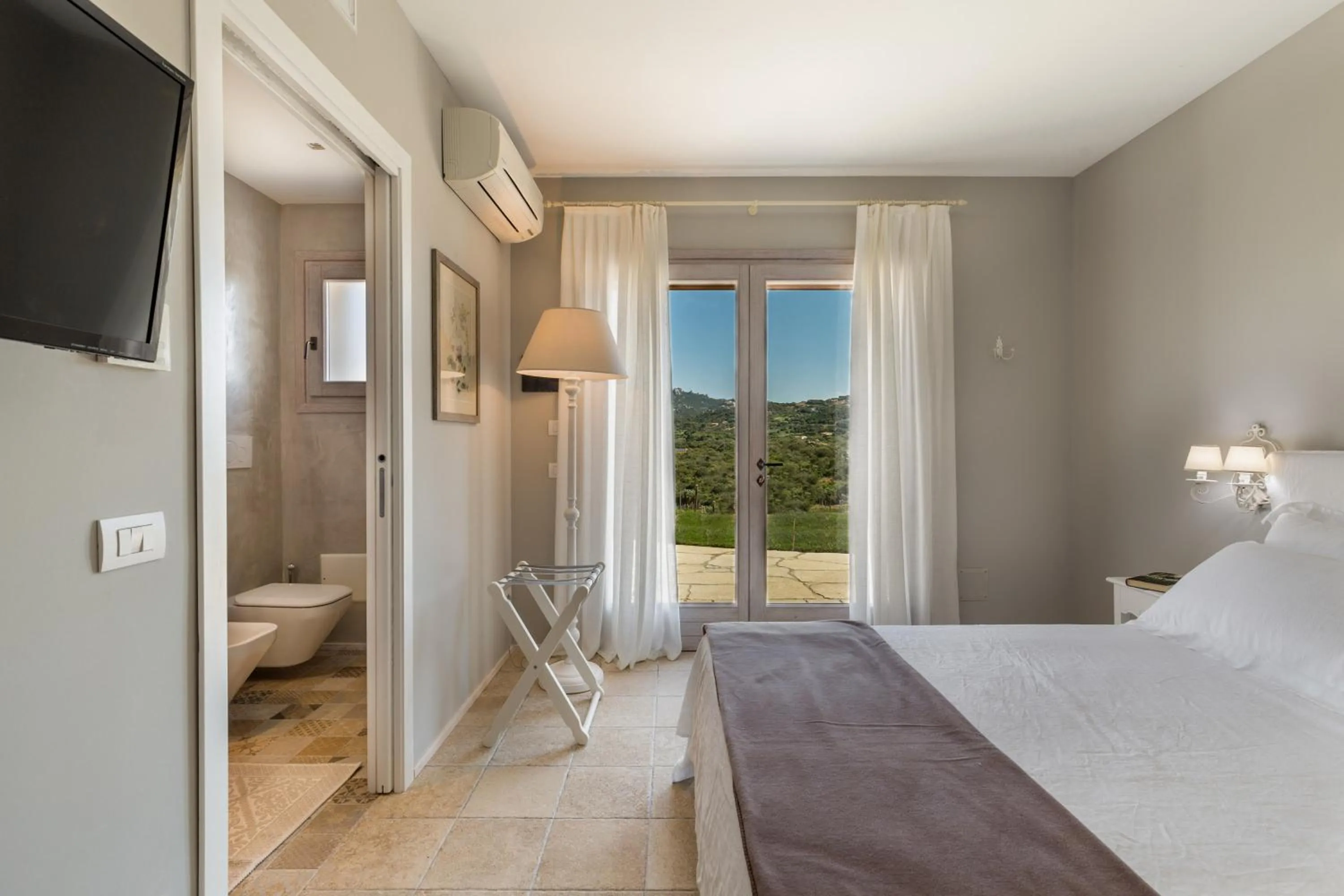 Bed in Tenuta Petra Bianca