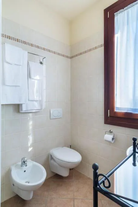 Toilet in Agriturismo Ai Carpini