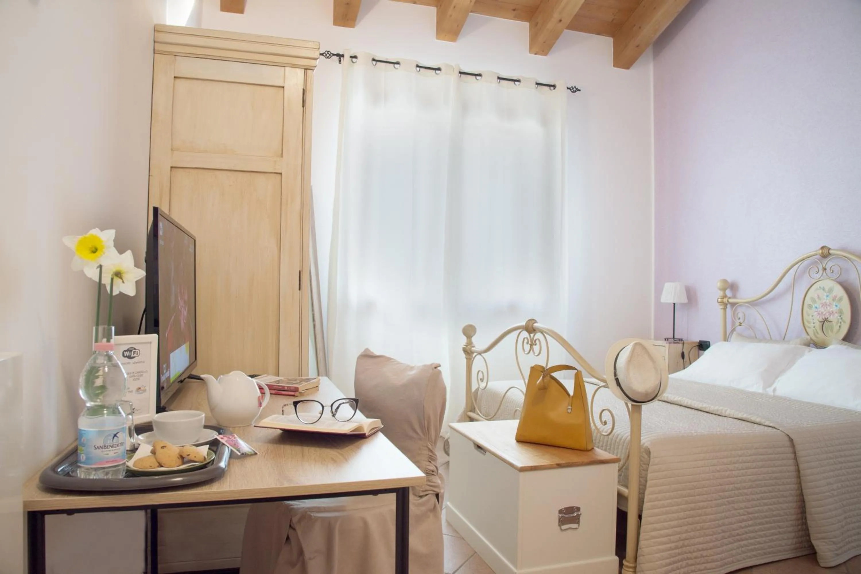 Coffee/tea facilities, Bed in Agriturismo Ai Carpini