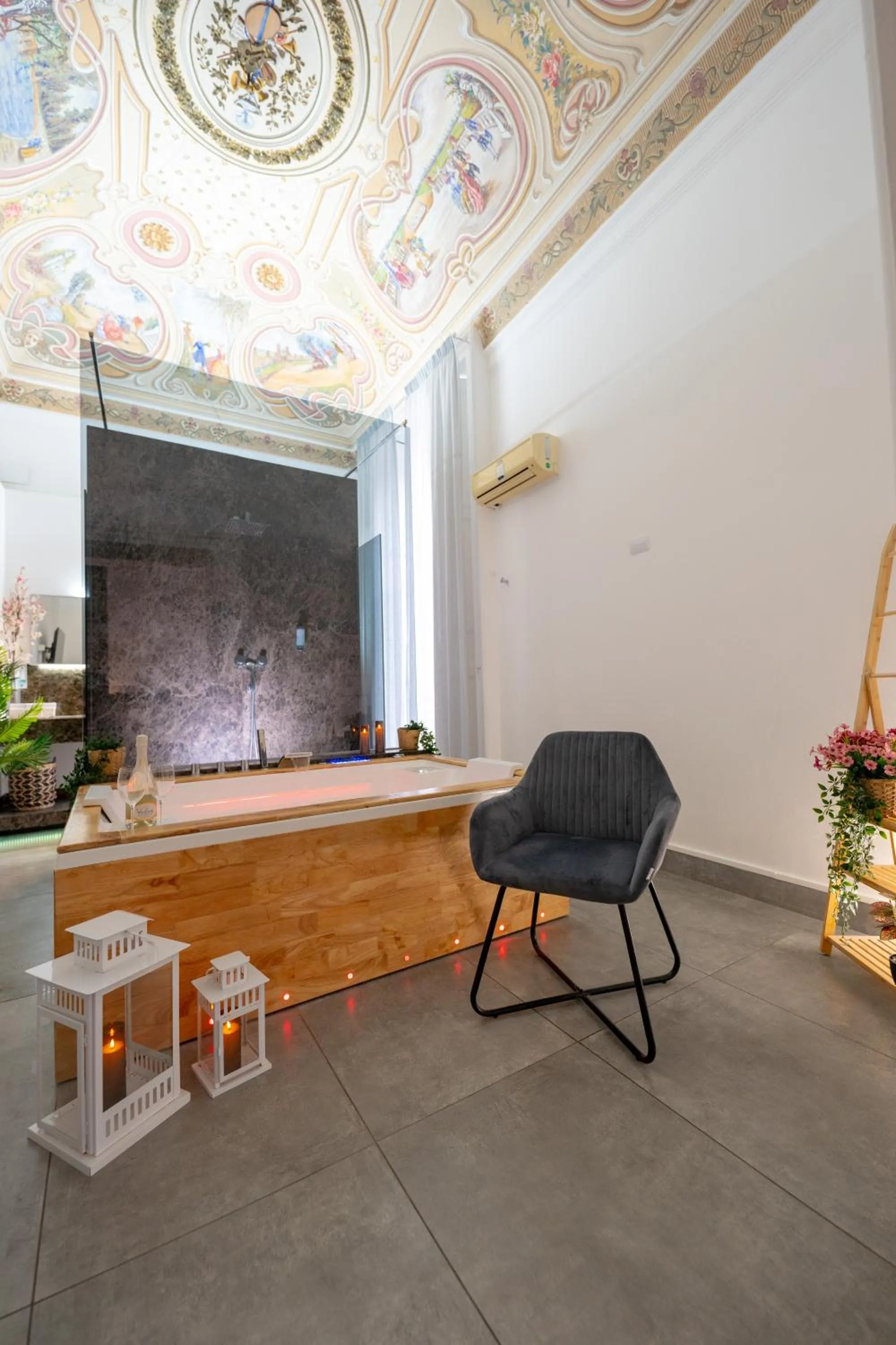 Photo of the whole room in Palazzo Bruca Catania