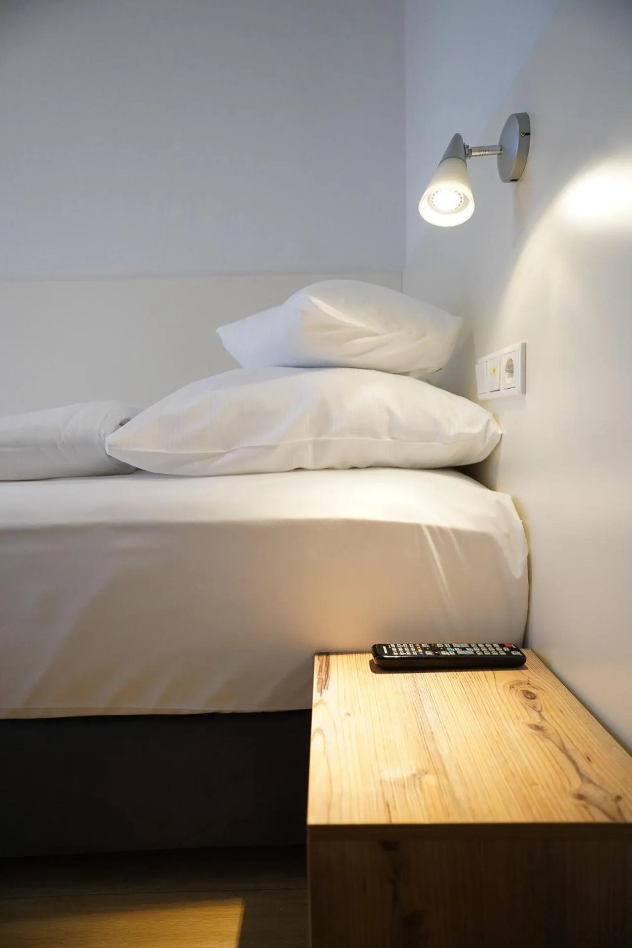 Bed in AP Hotel Mannheim Viernheim am Kapellenberg