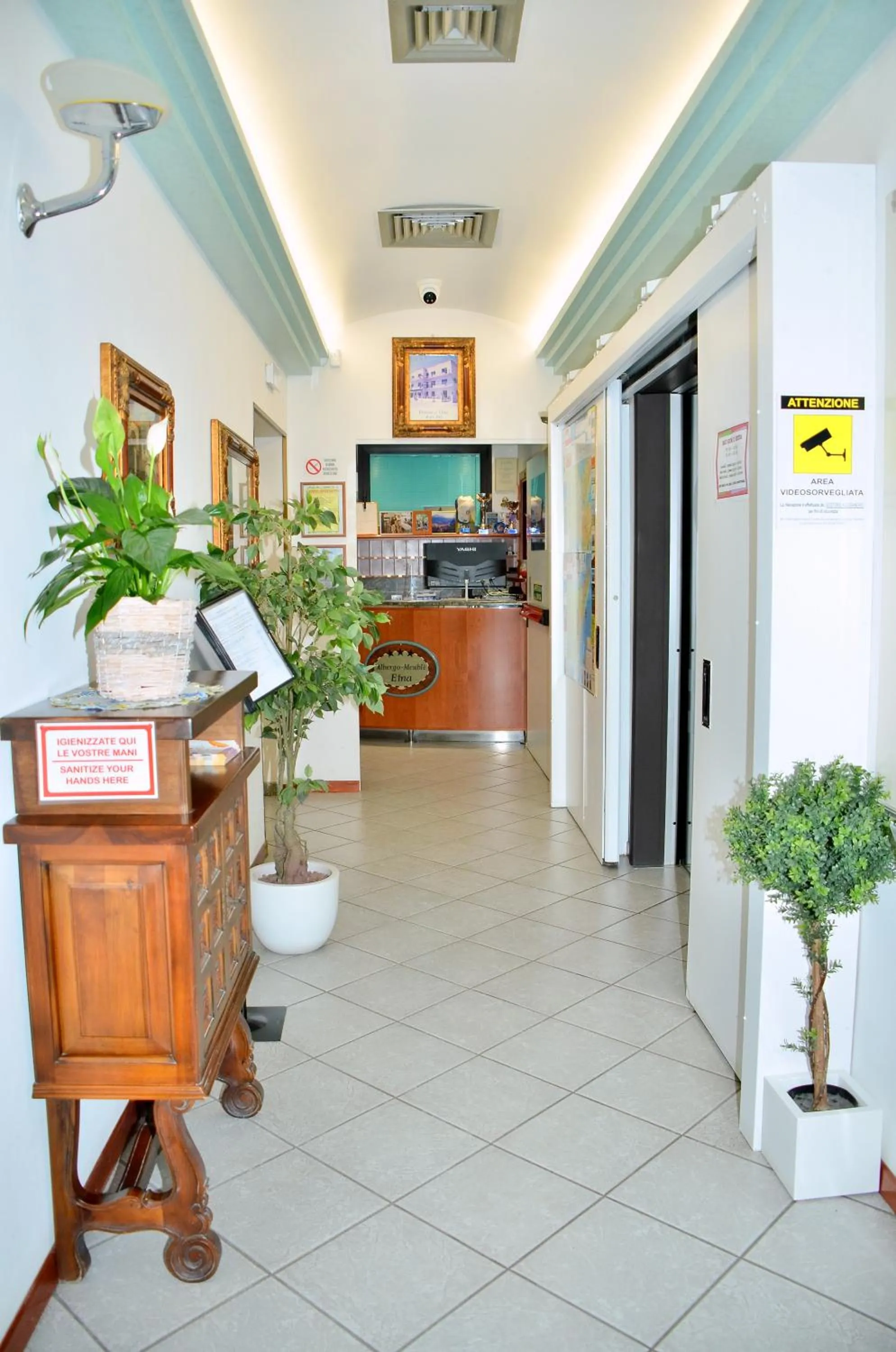 Lobby or reception in Hotel Etna