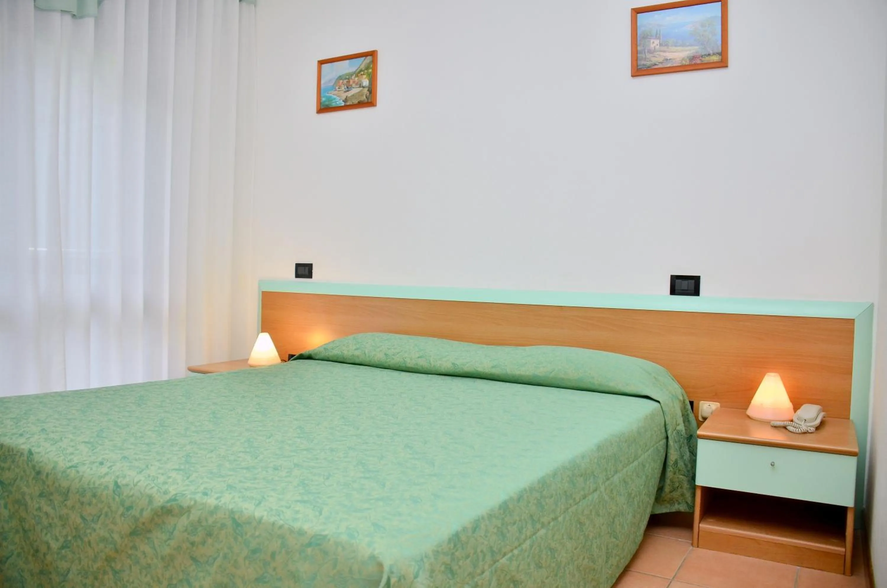Bed in Hotel Etna