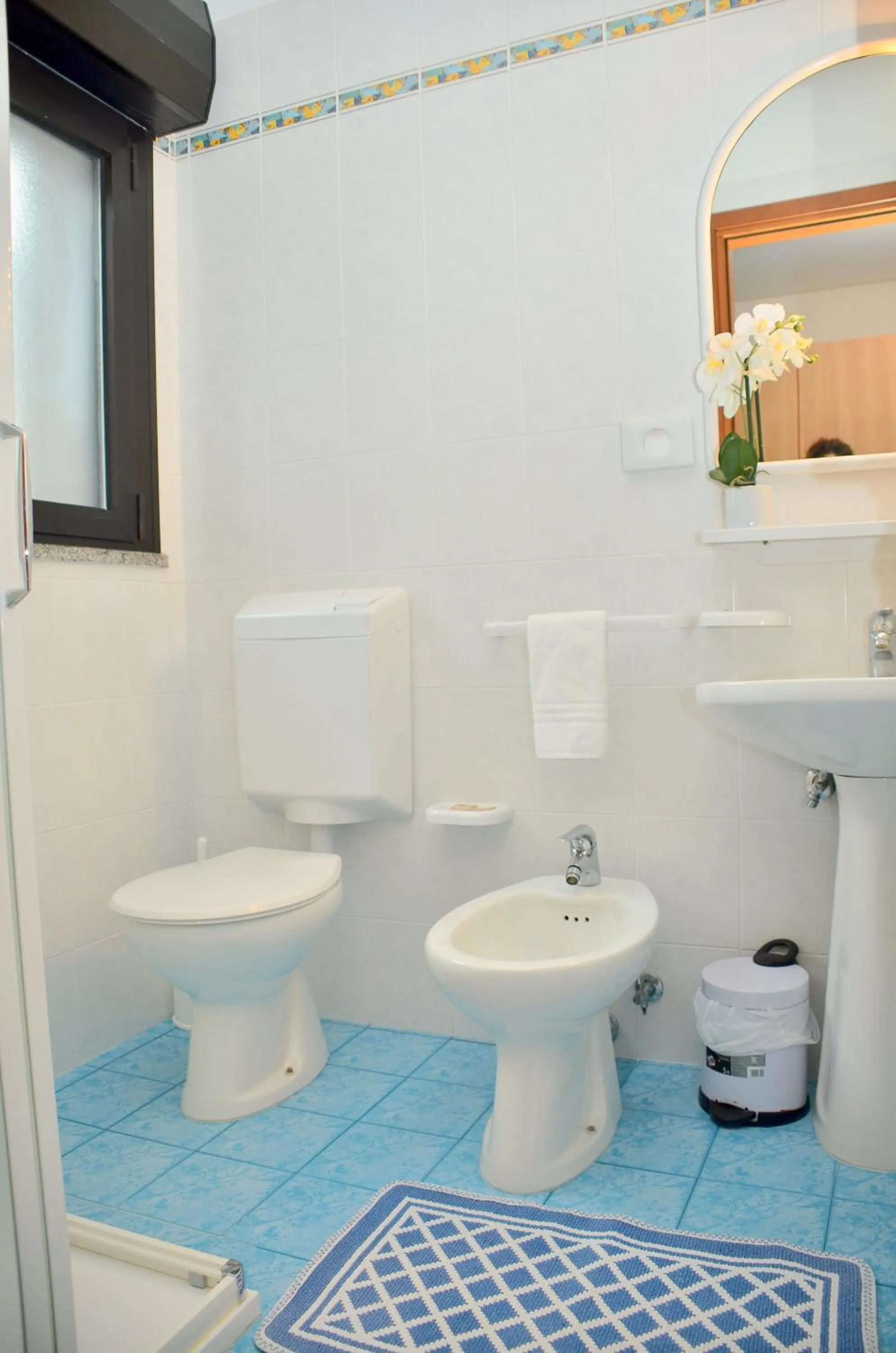 Toilet in Hotel Etna