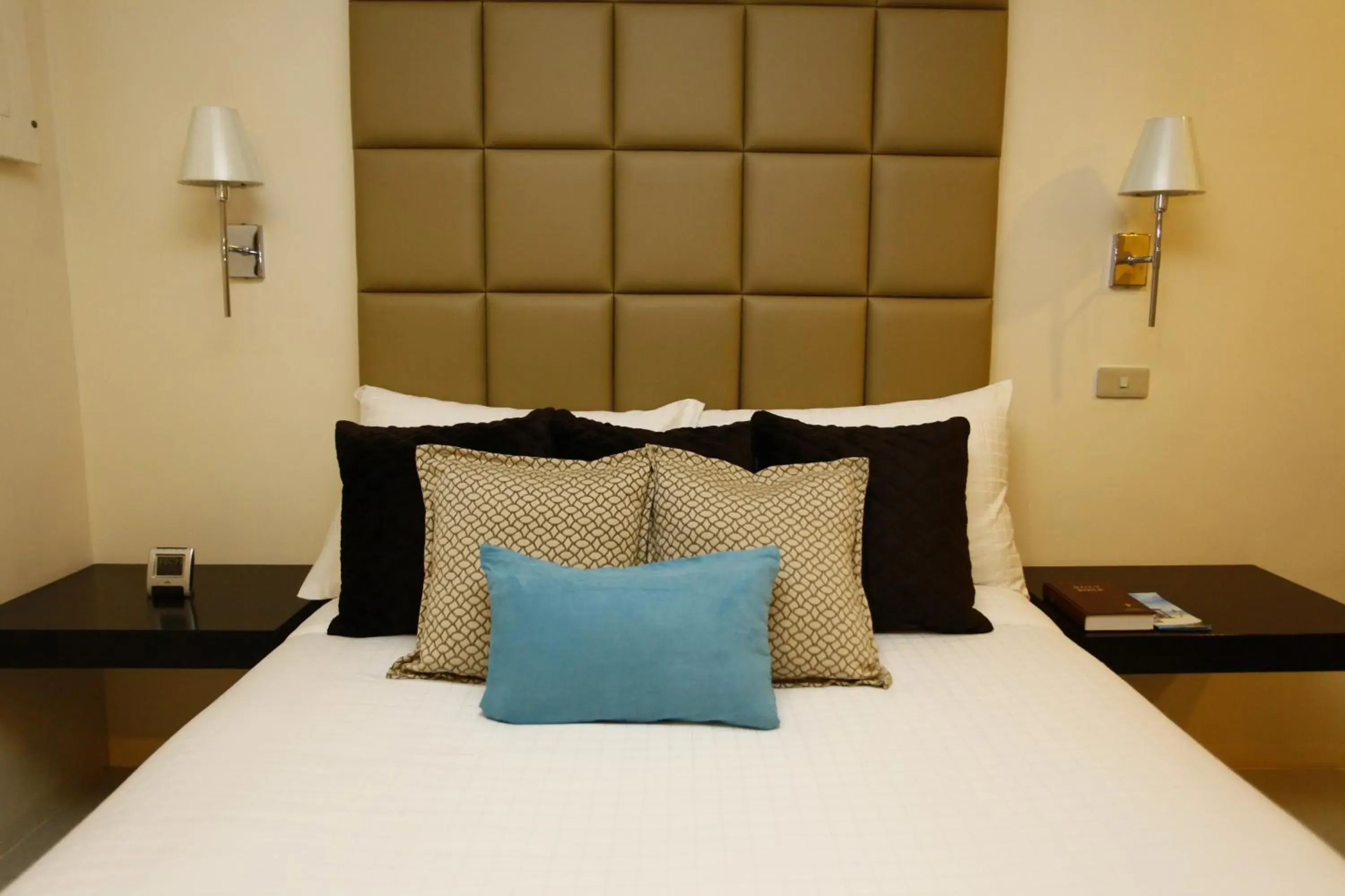Bed in Oracle Hotel and Residences Bed in Oracle Hotel and Residences