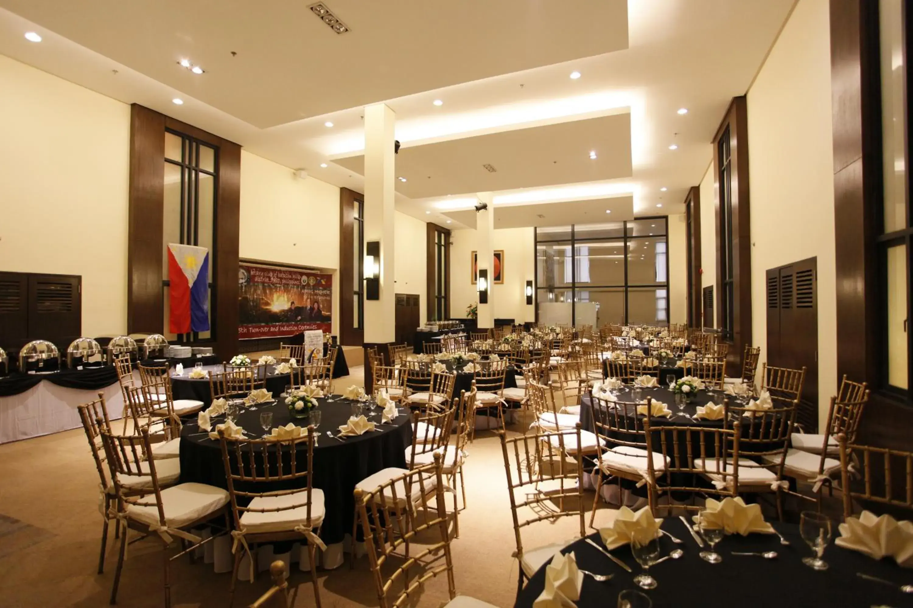 Banquet/Function facilities, Restaurant/Places to Eat in Oracle Hotel and Residences Banquet/Function facilities, Restaurant/Places to Eat in Oracle Hotel and Residences