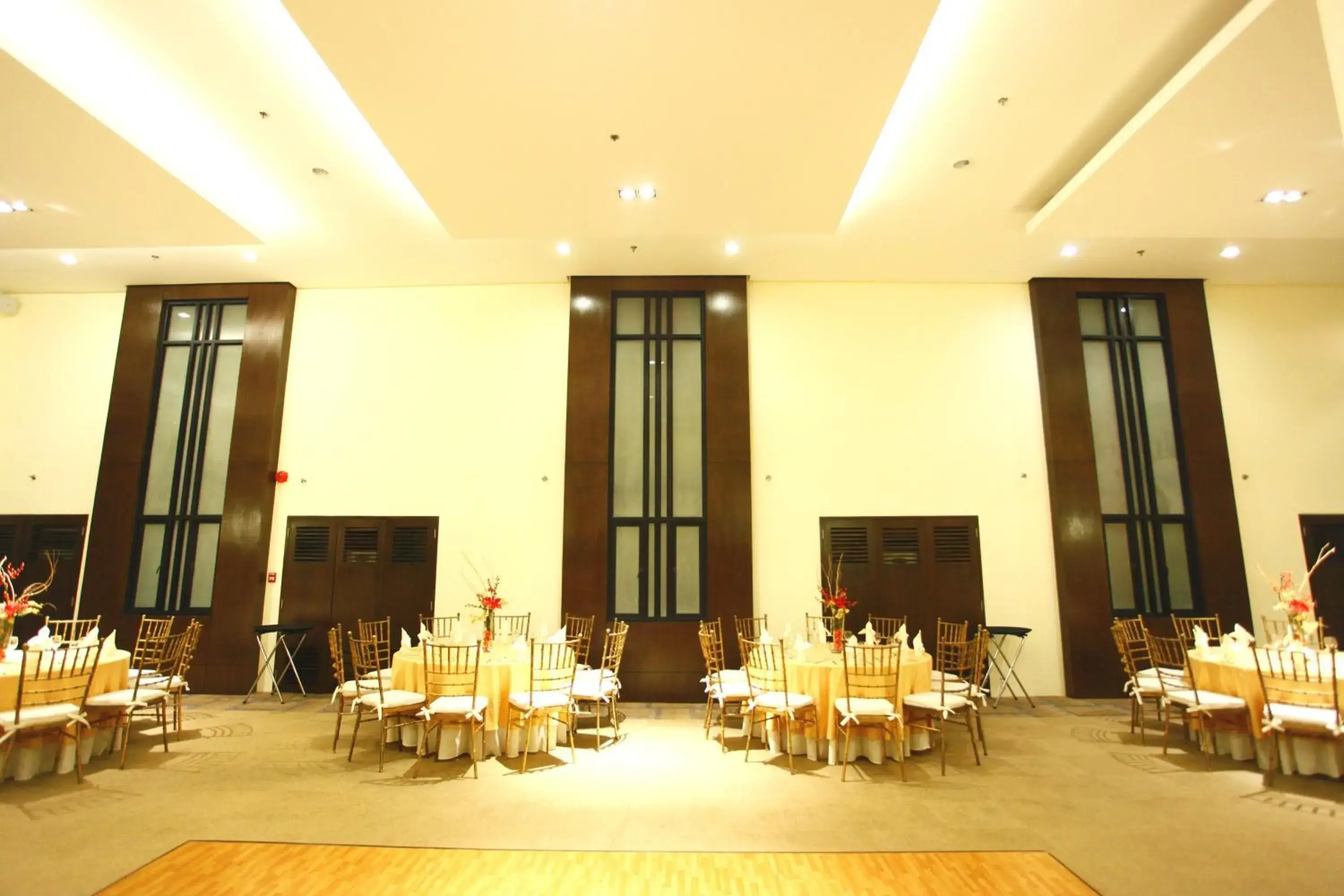 Banquet/Function facilities, Restaurant/Places to Eat in Oracle Hotel and Residences Banquet/Function facilities, Restaurant/Places to Eat in Oracle Hotel and Residences
