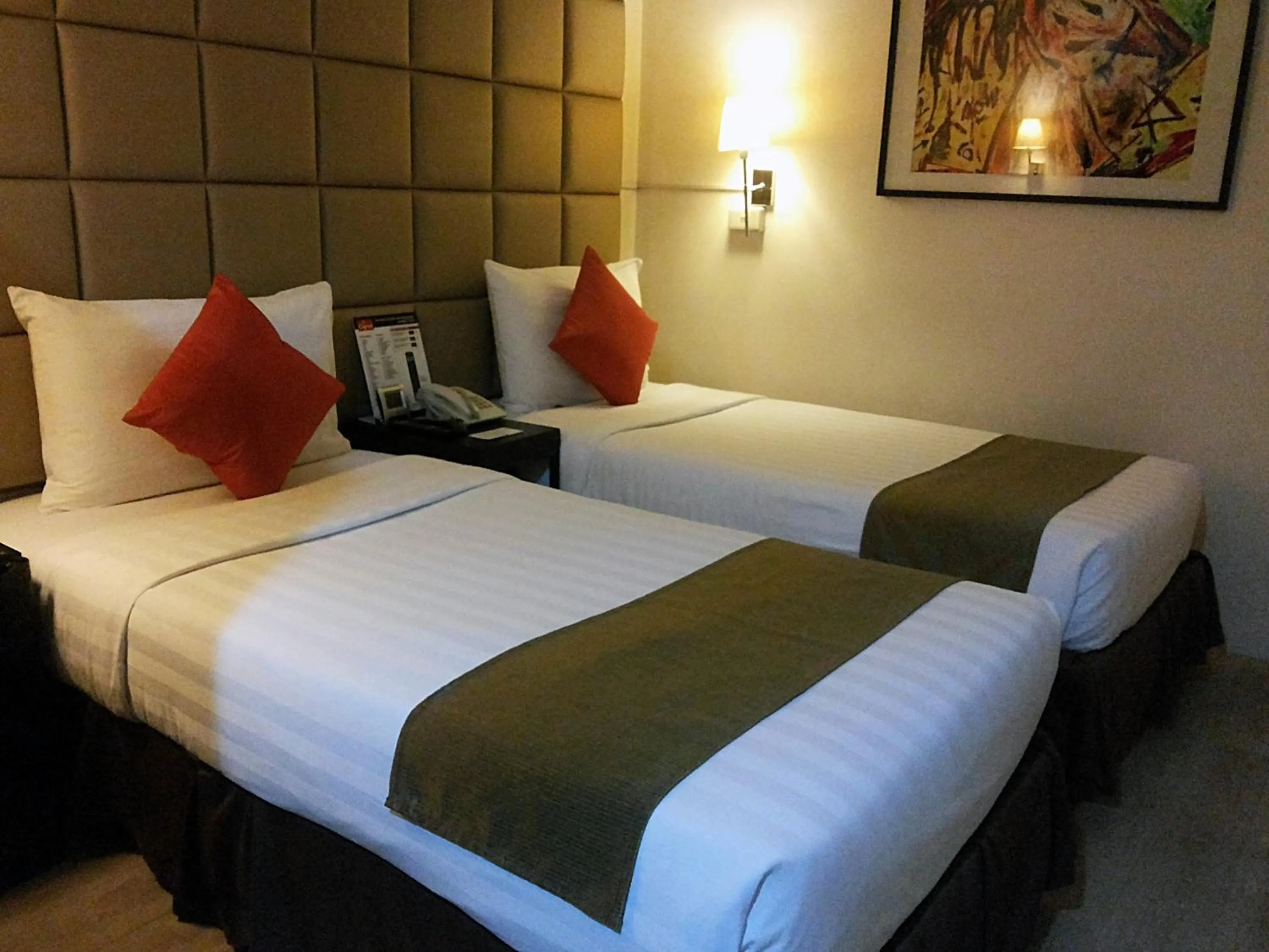 Bed in Oracle Hotel and Residences