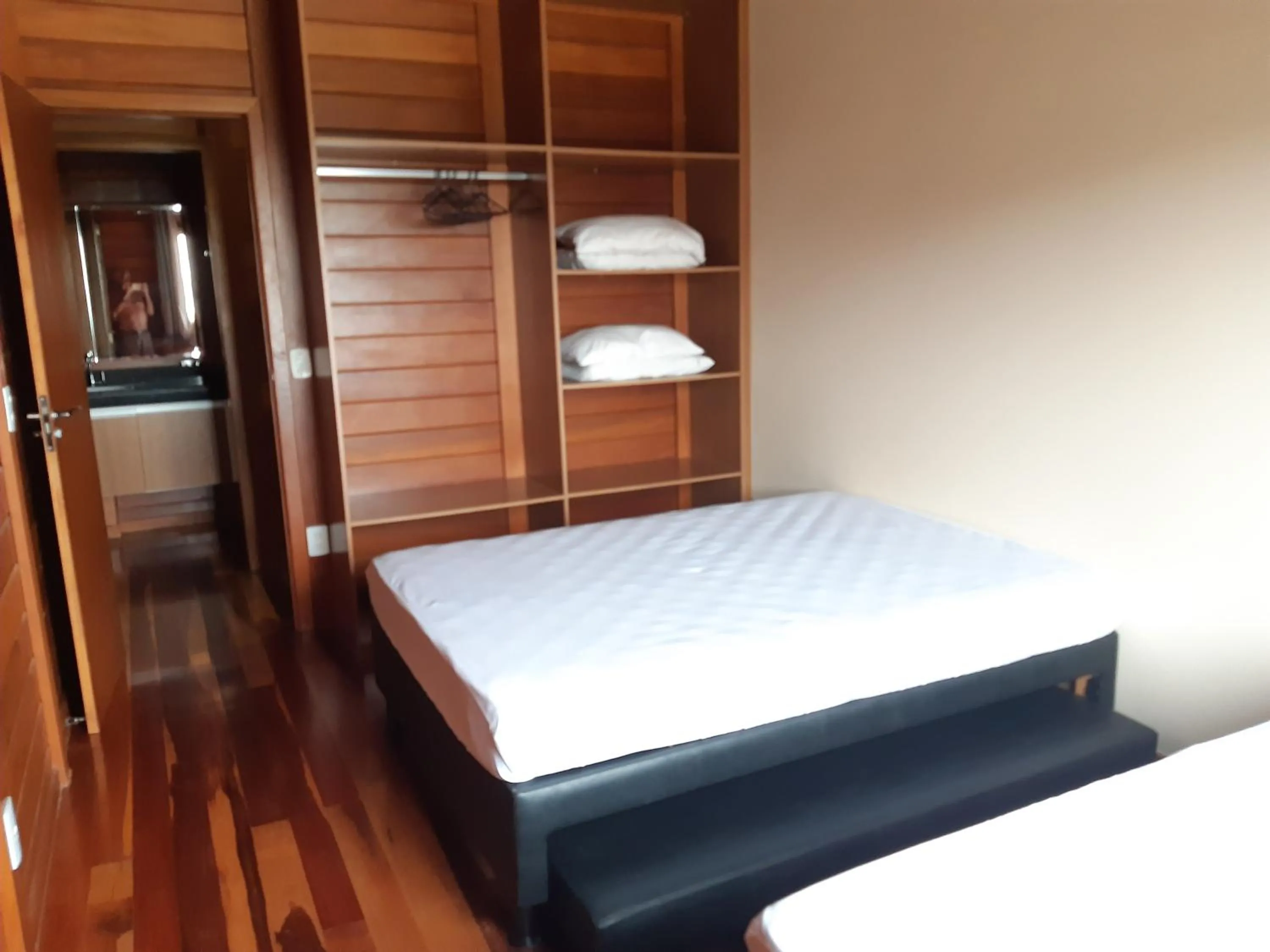 Photo of the whole room, Bed in Linda Casa 4 Quartos Castelhanos ES