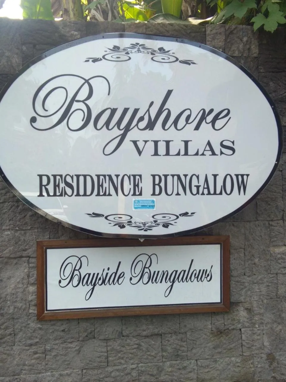 Property logo or sign in Bayshore Villa