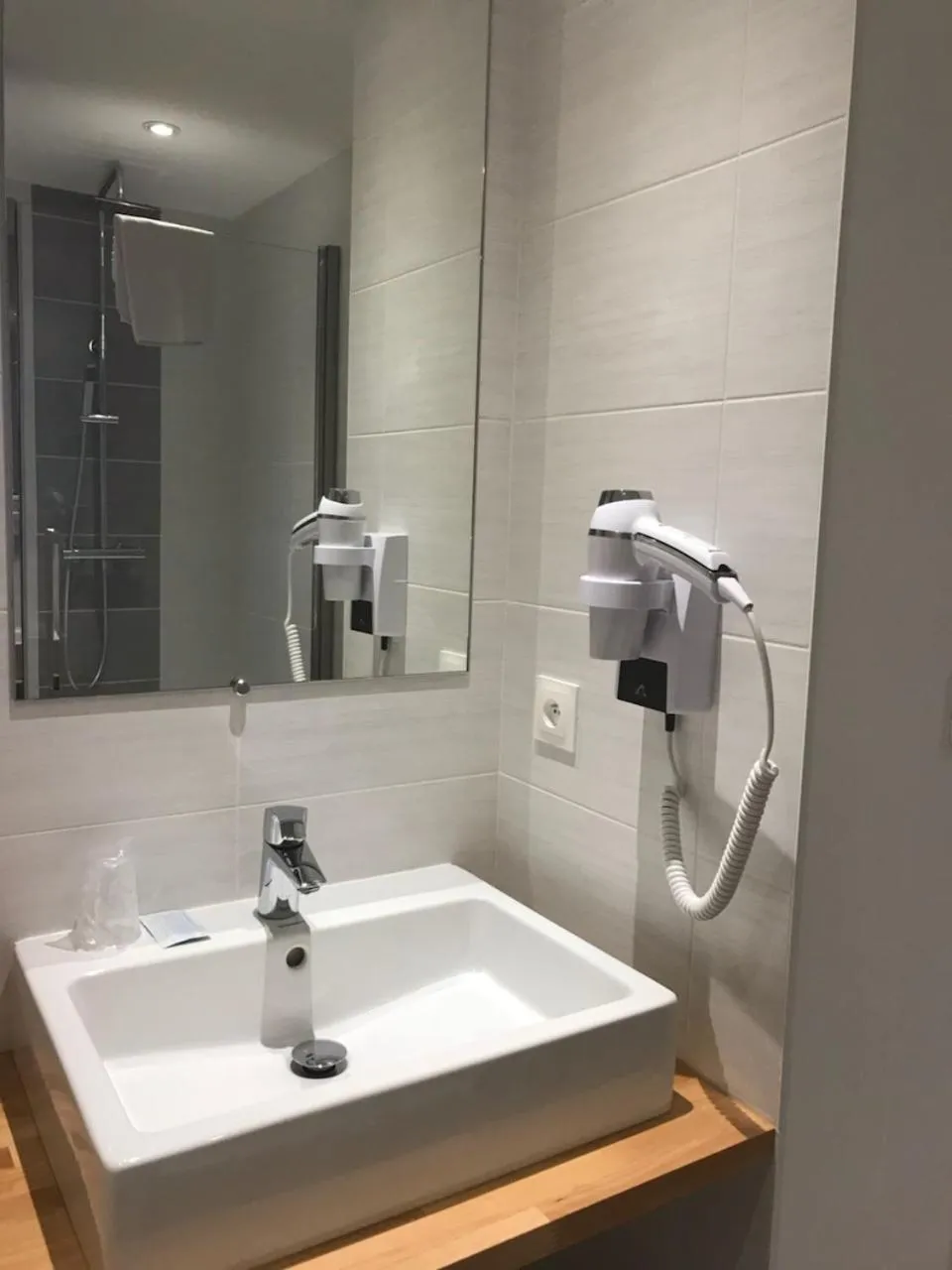 Bathroom in Hôtel Newport