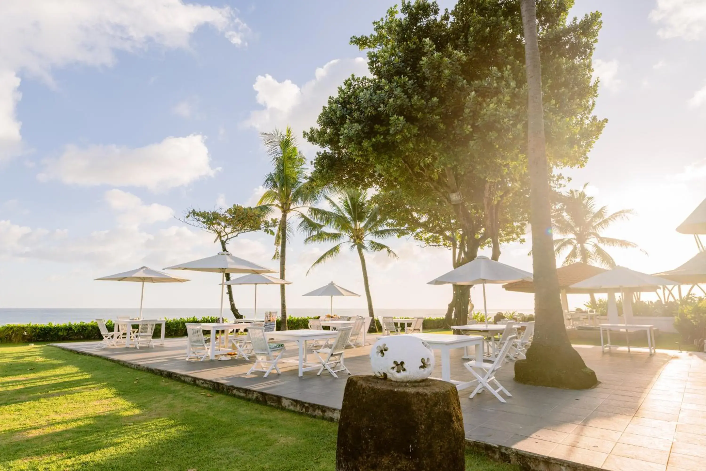 Restaurant/places to eat in Legong Keraton Beach Hotel Restaurant/places to eat in Legong Keraton Beach Hotel