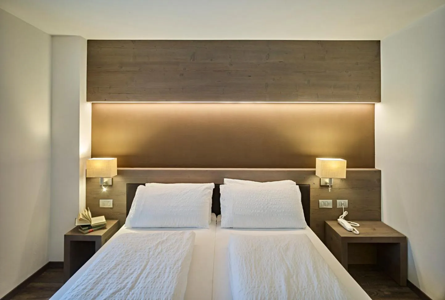 Bedroom, Bed in Hotel Montana