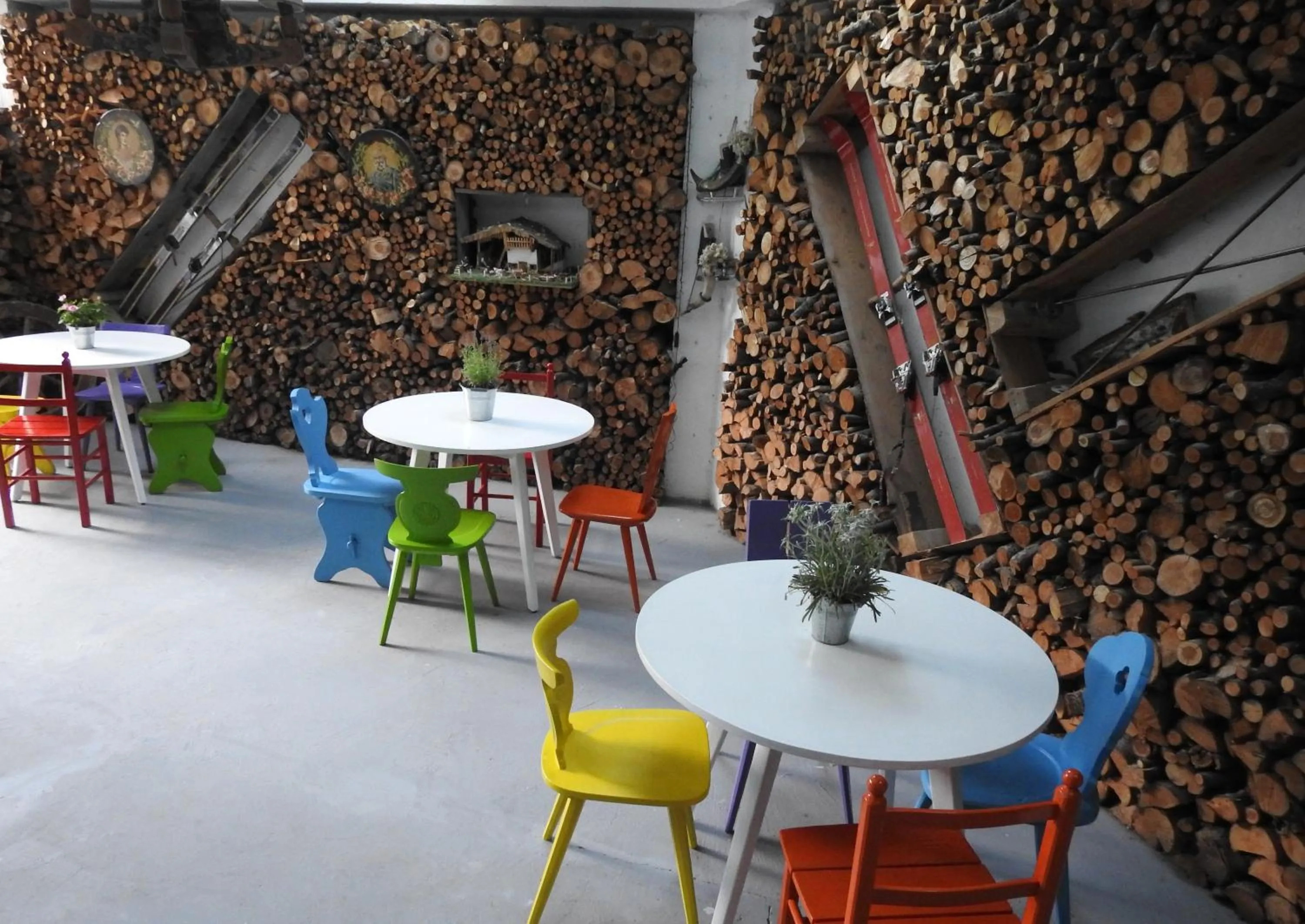 Inner courtyard view in Hotel Montana