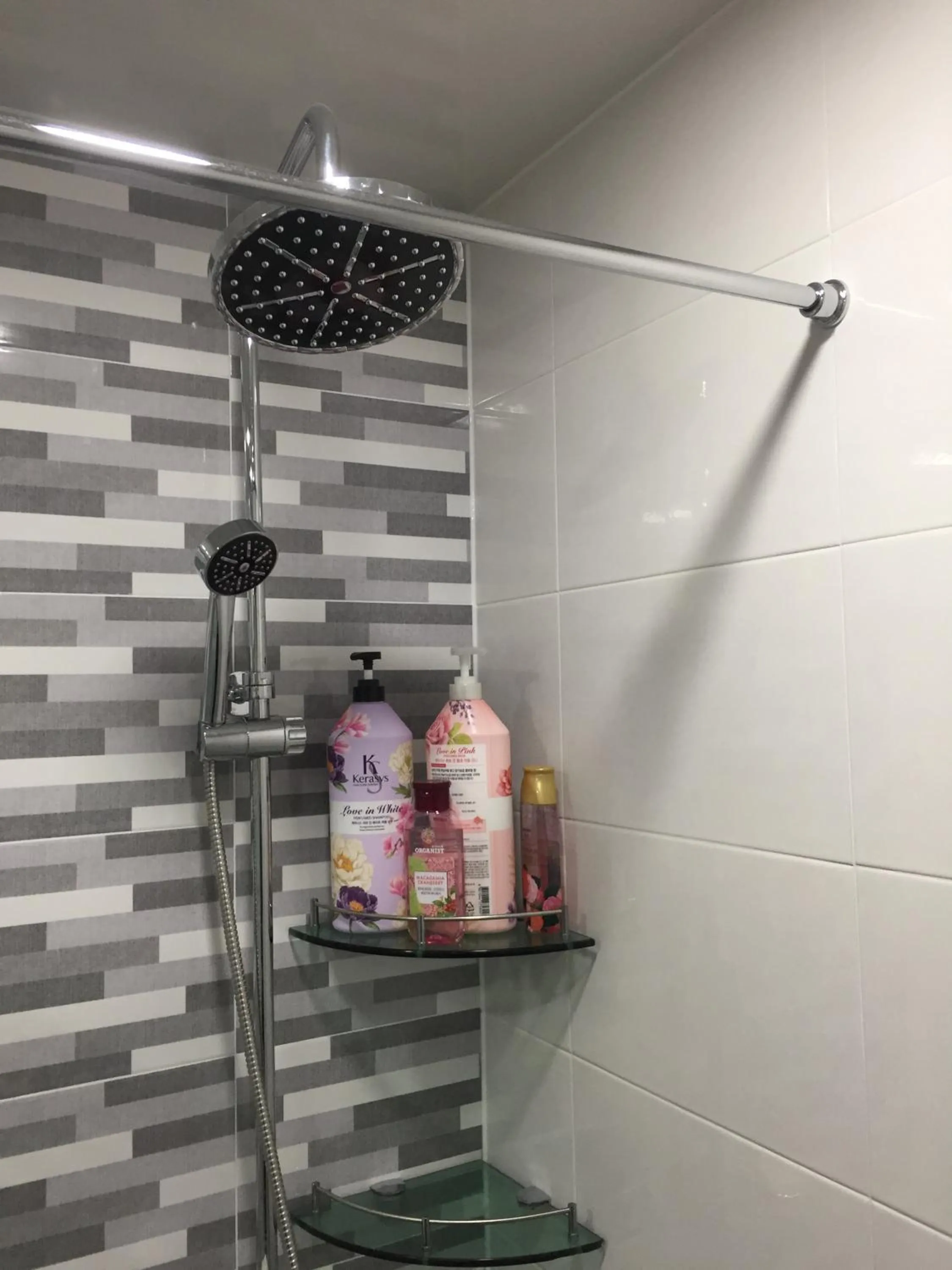 The Guesthouse DMZ Stay