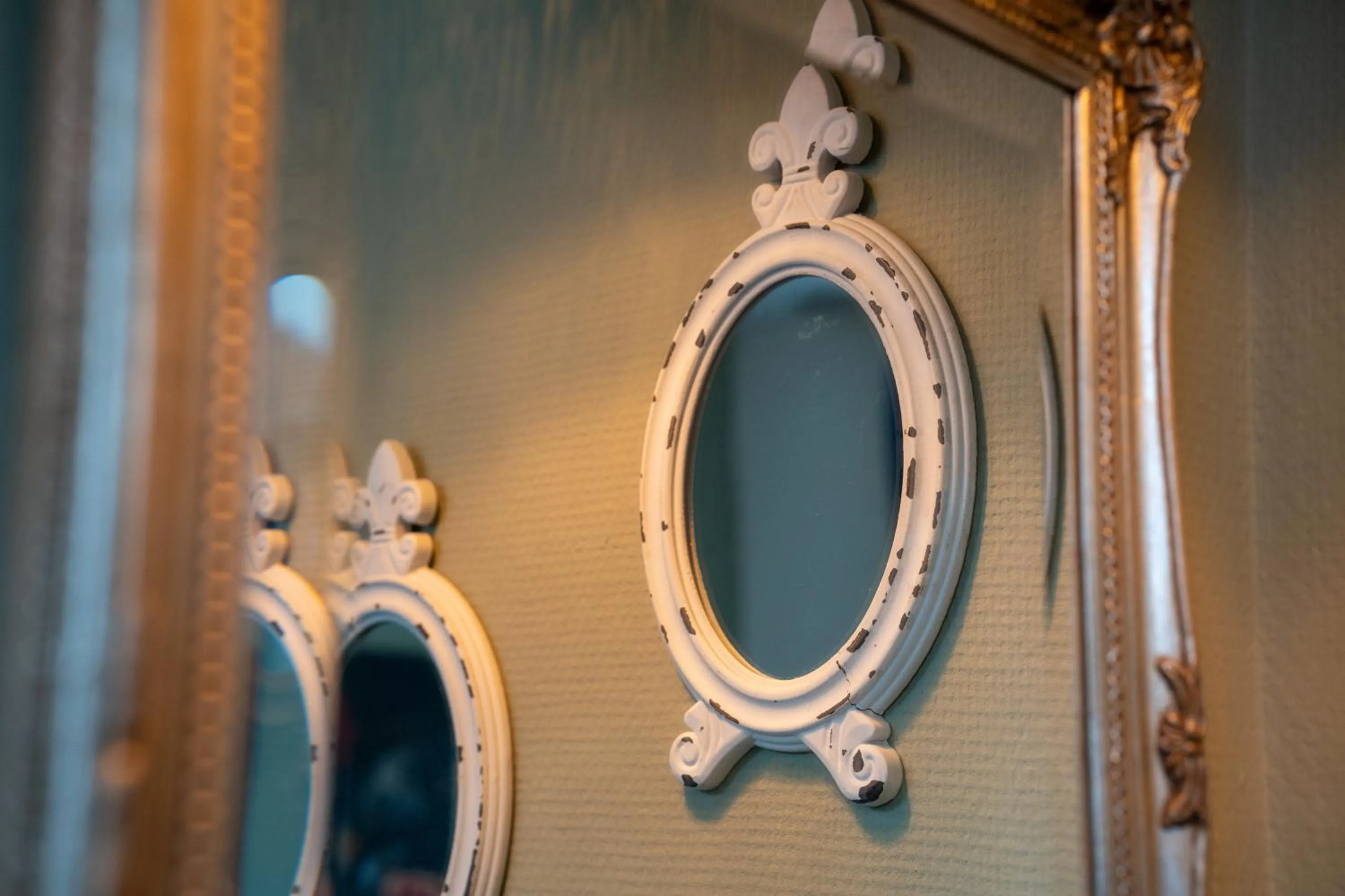 Decorative detail in Simplon Hostel