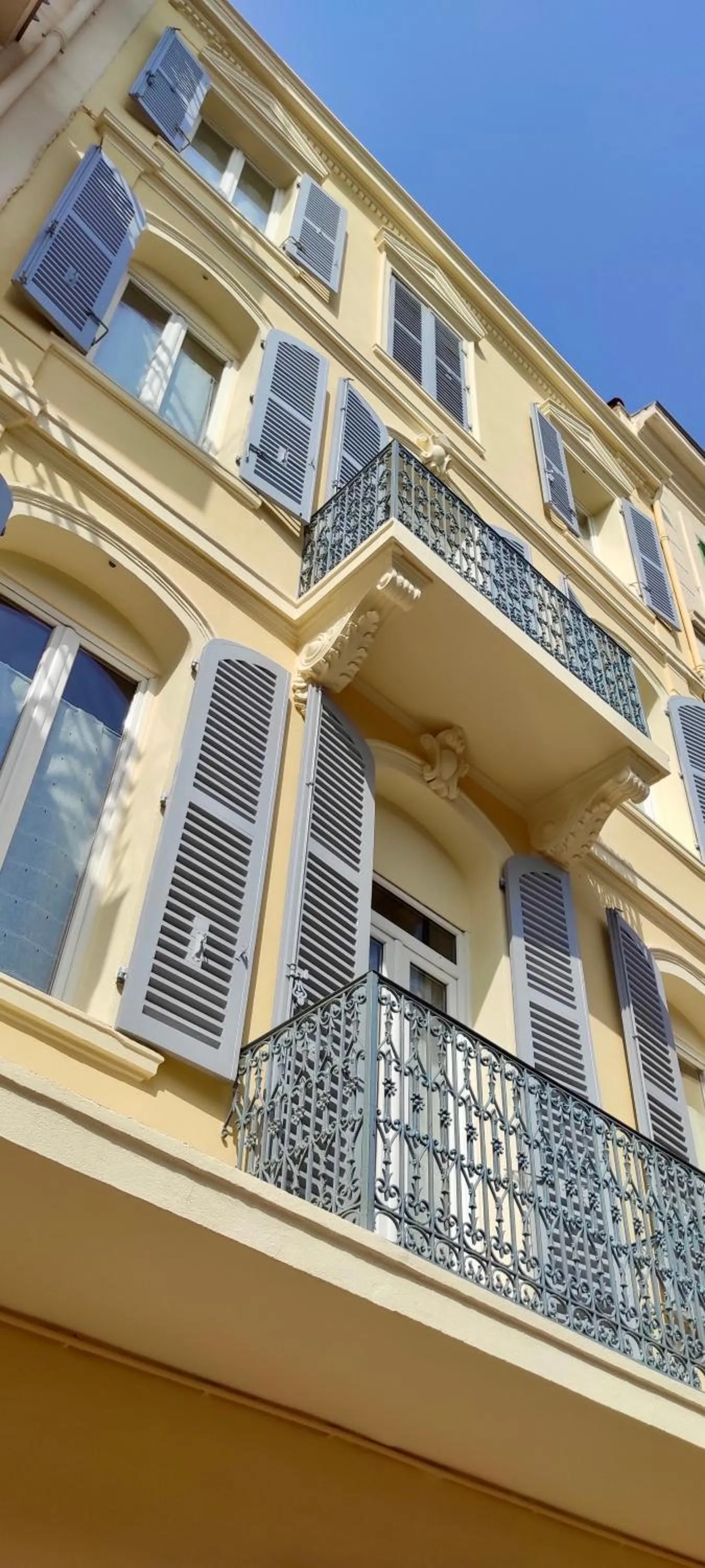 Neighbourhood in Nouvel Hotel