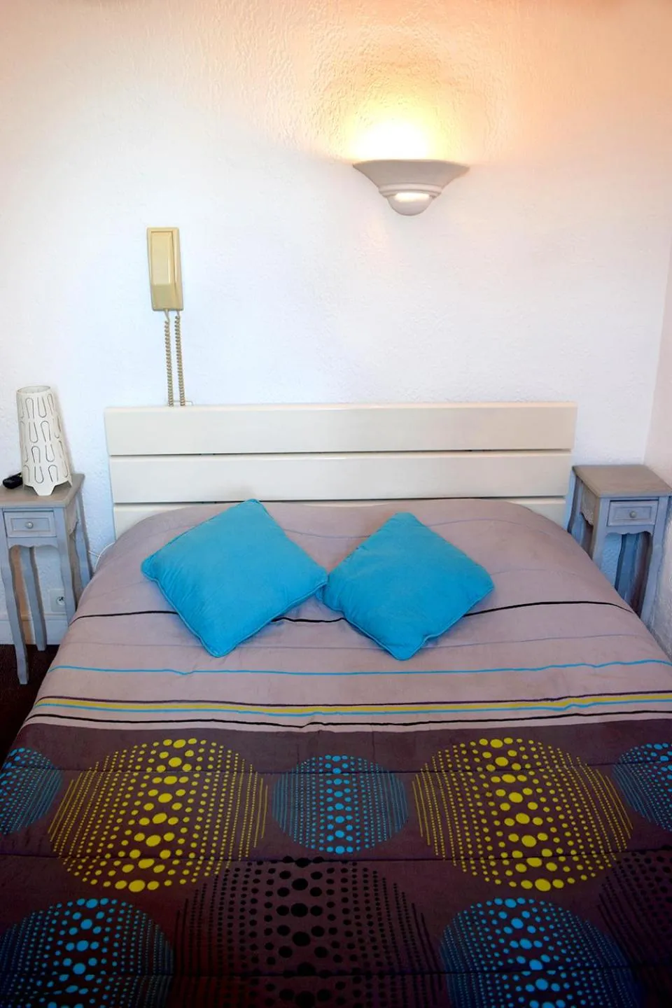 Photo of the whole room, Bed in Nouvel Hotel