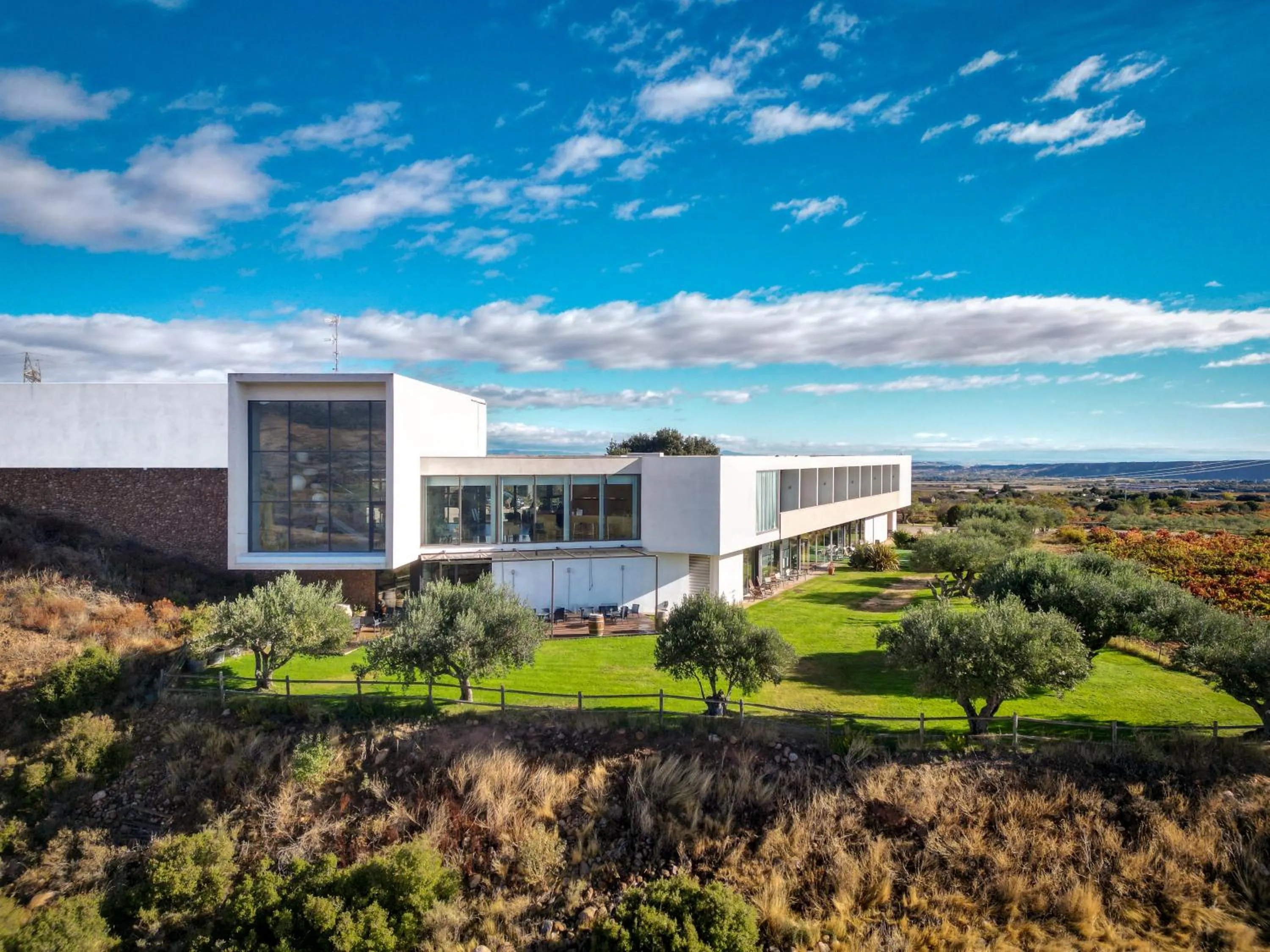 Property building in Hotel-Bodega Finca de Los Arandinos