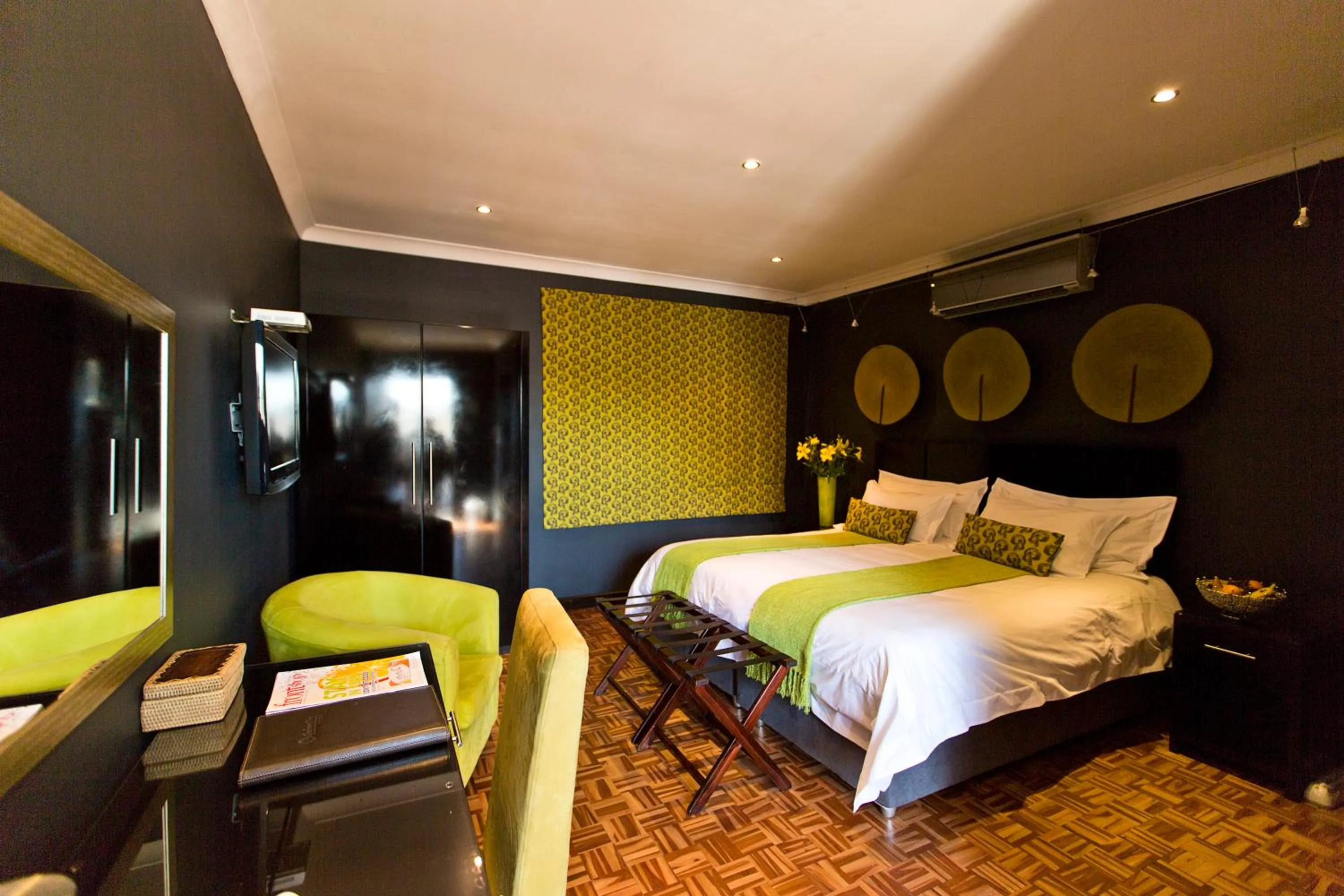 Photo of the whole room, Bed in Glendower View Guest House