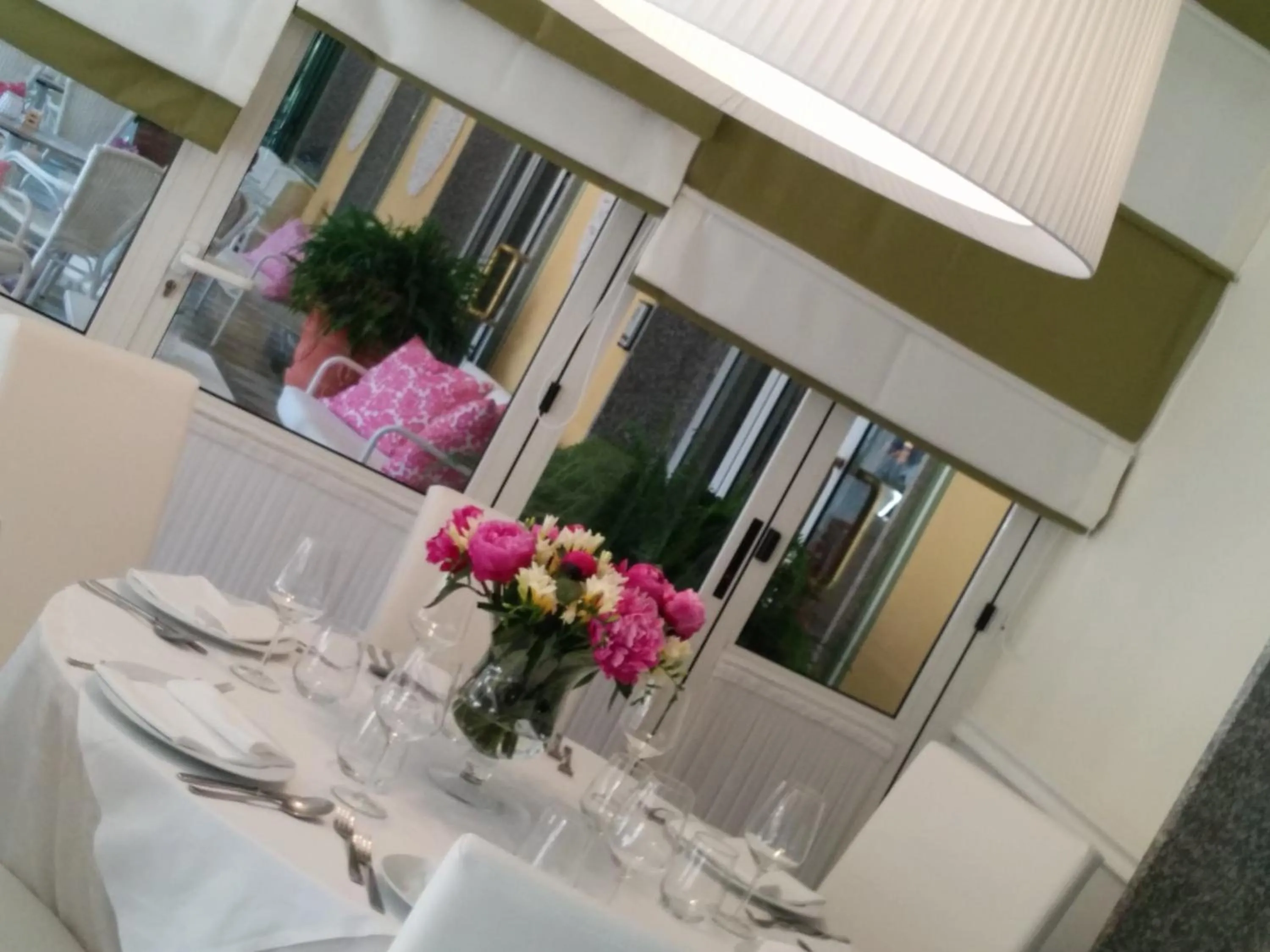 Restaurant/places to eat in Hotel Grottamare