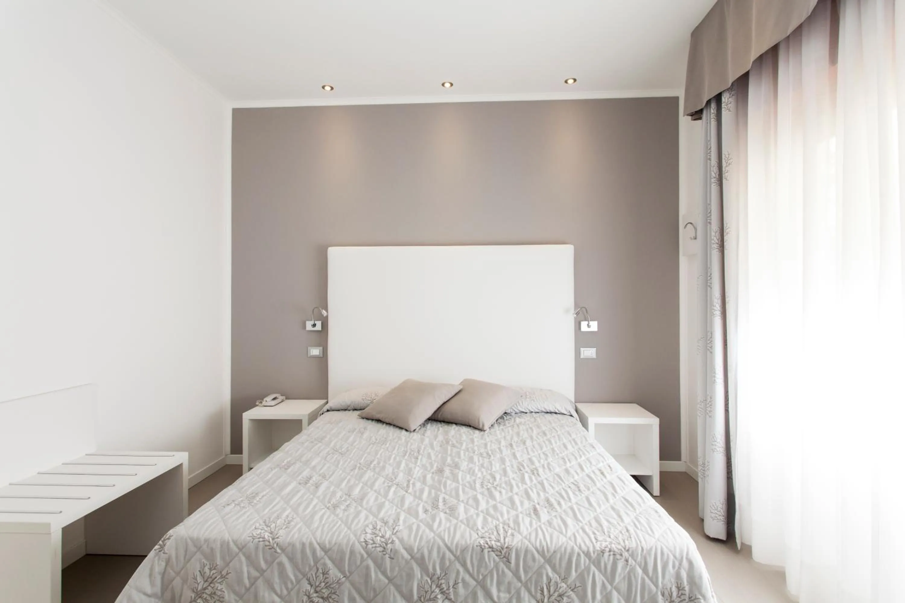 Bed in Hotel Grottamare