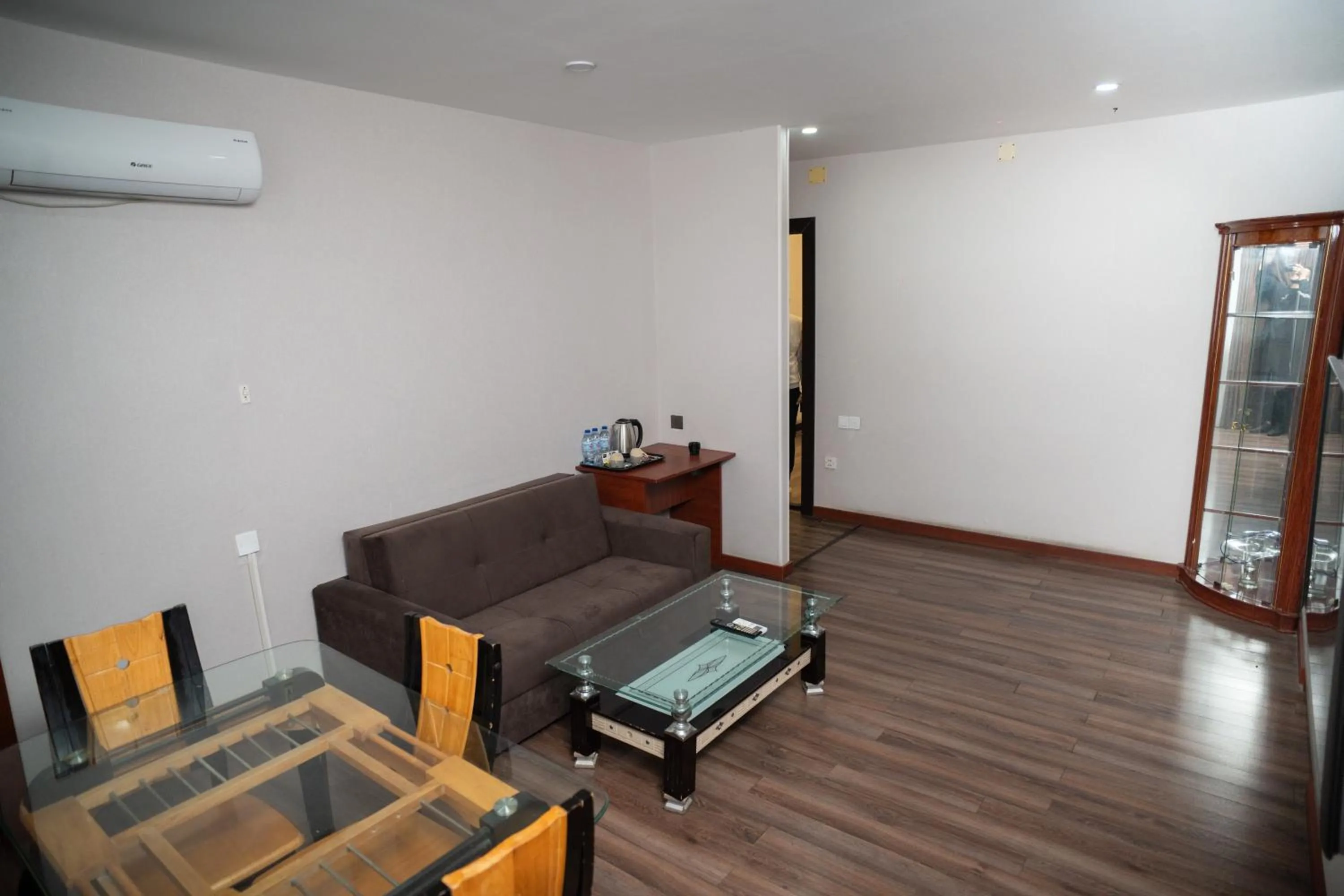 Living room in Consul Hotel