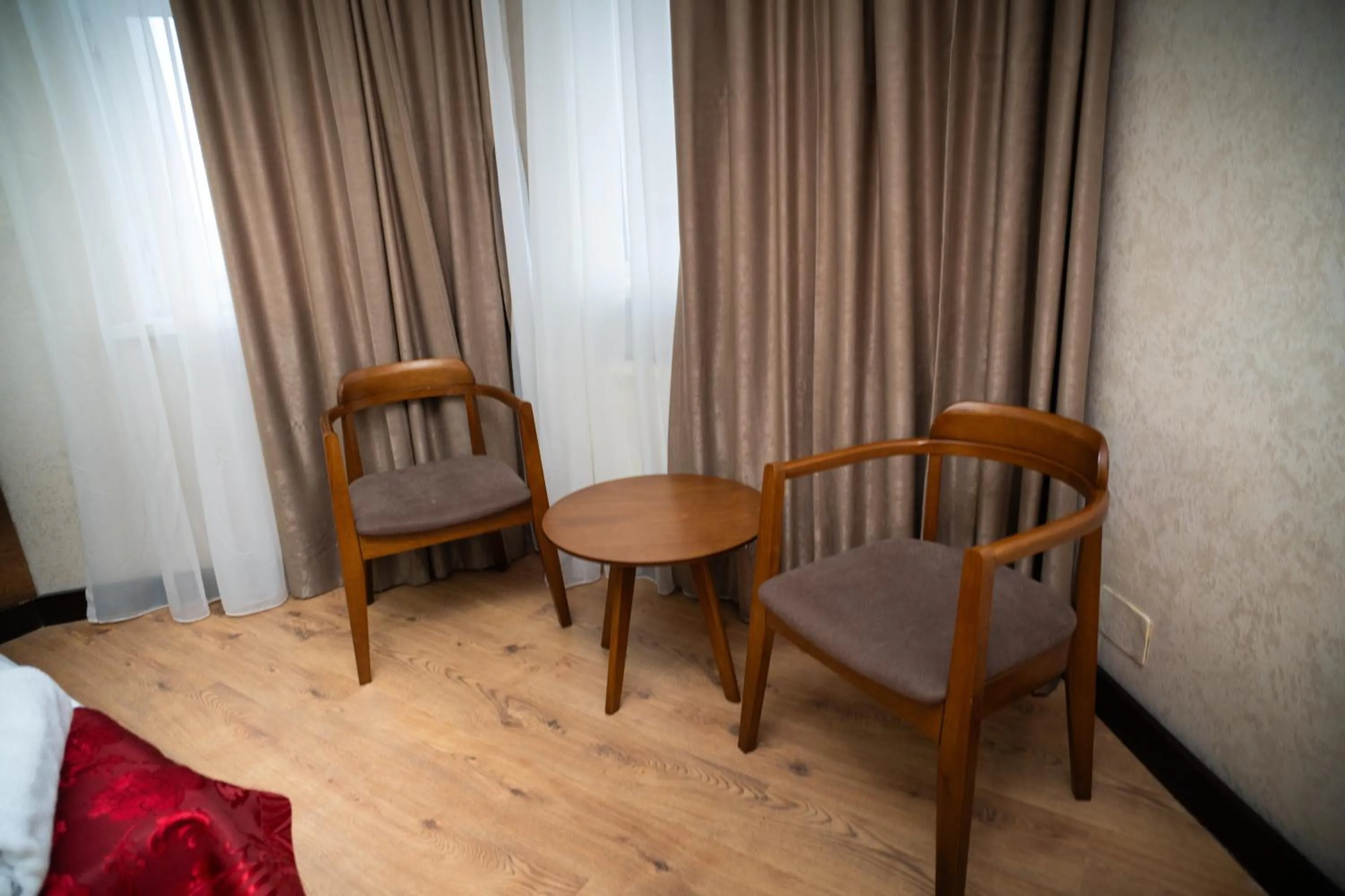 Living room in Consul Hotel