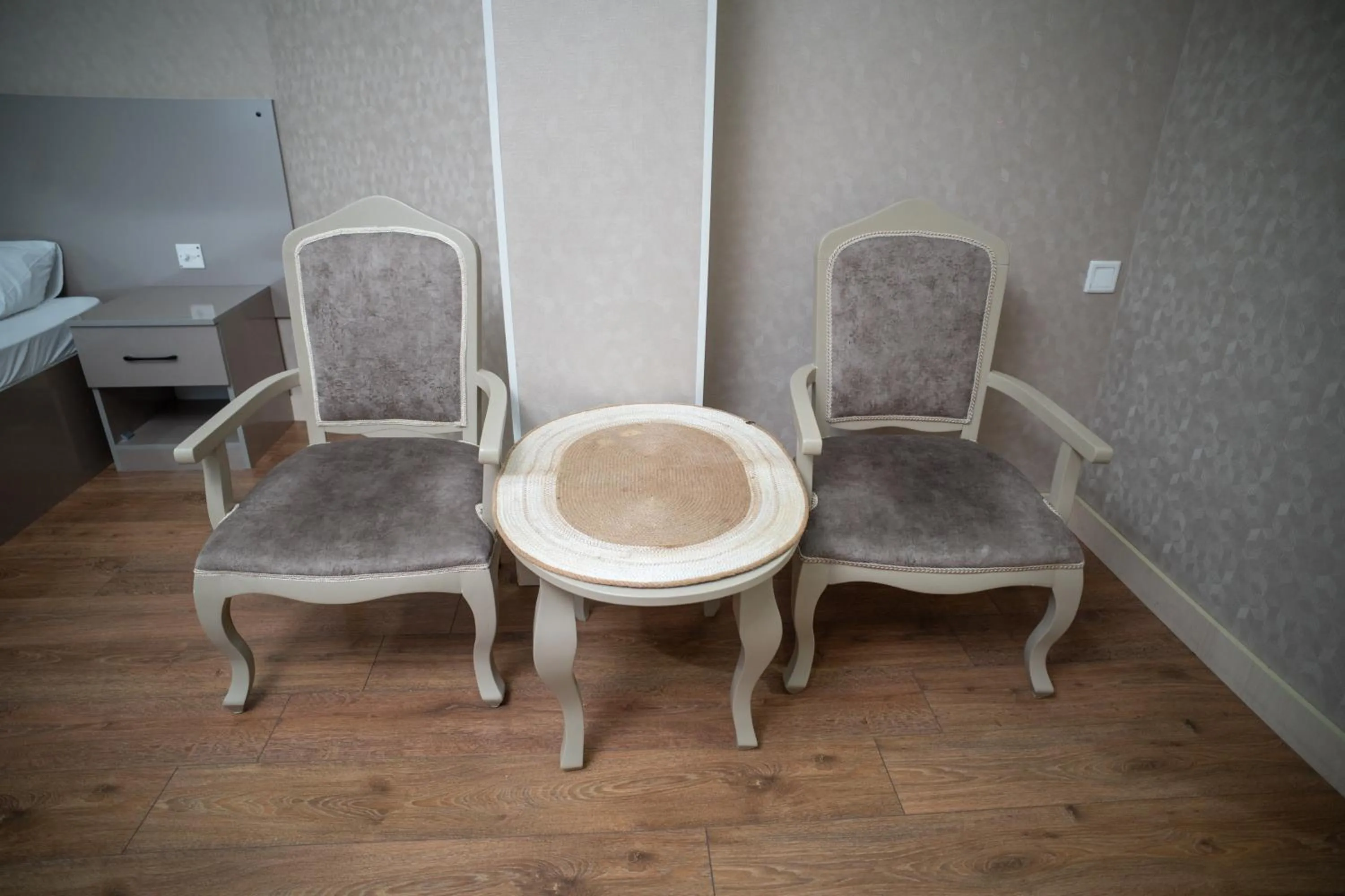 Living room in Consul Hotel