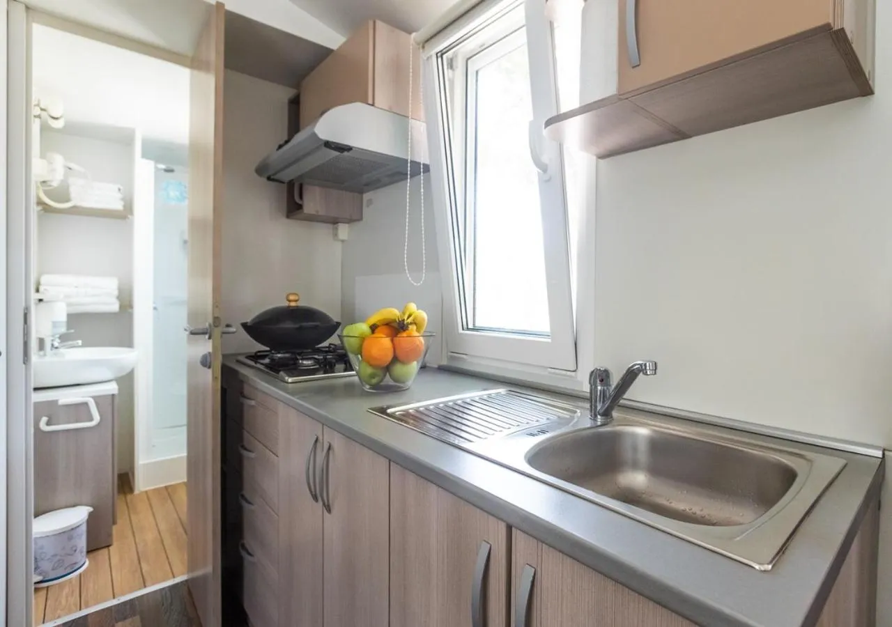Kitchen or kitchenette in Krk Mobile Homes