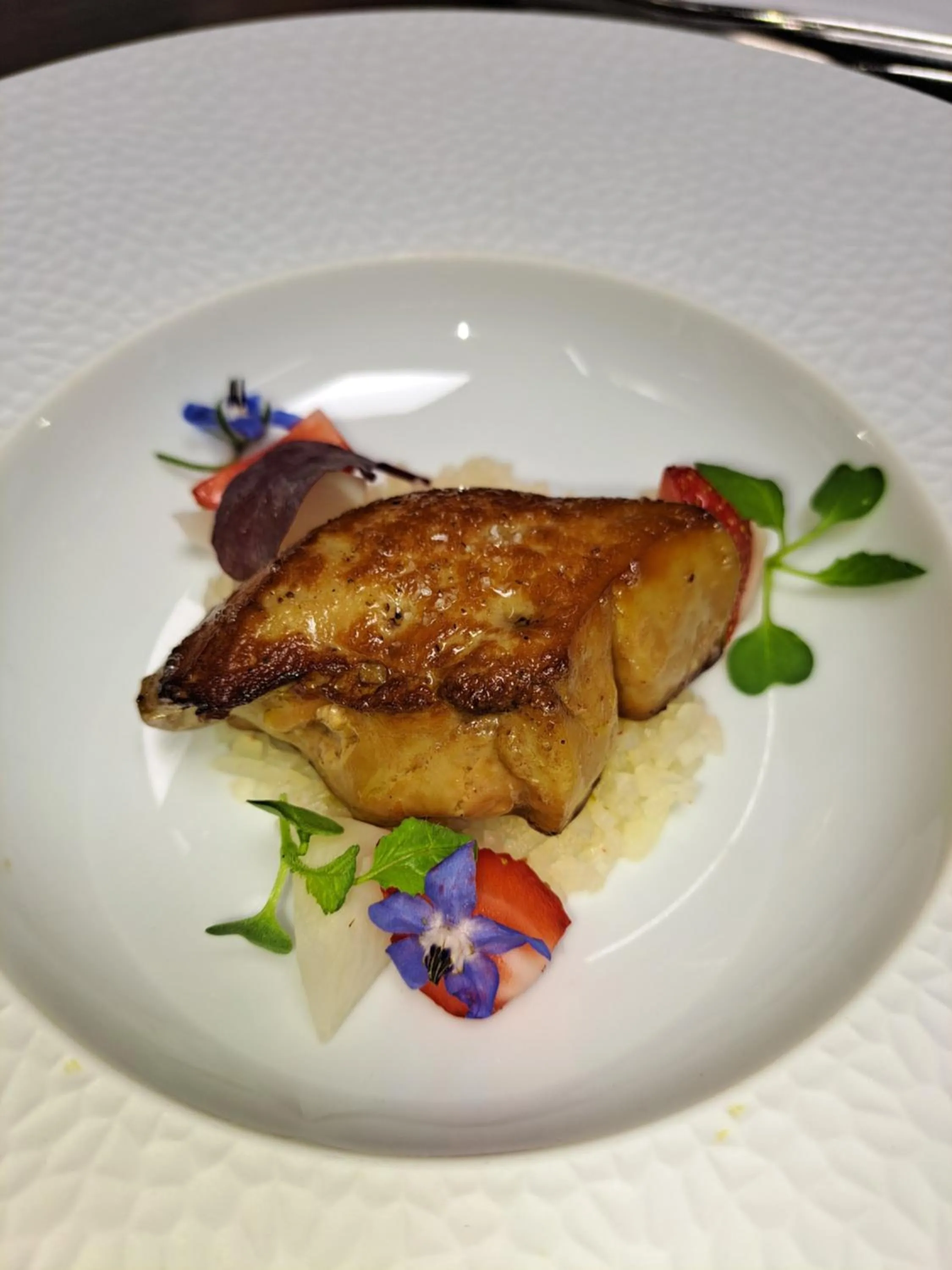 Restaurant/places to eat in Chateau Le Prieuré Saumur - La Maison Younan