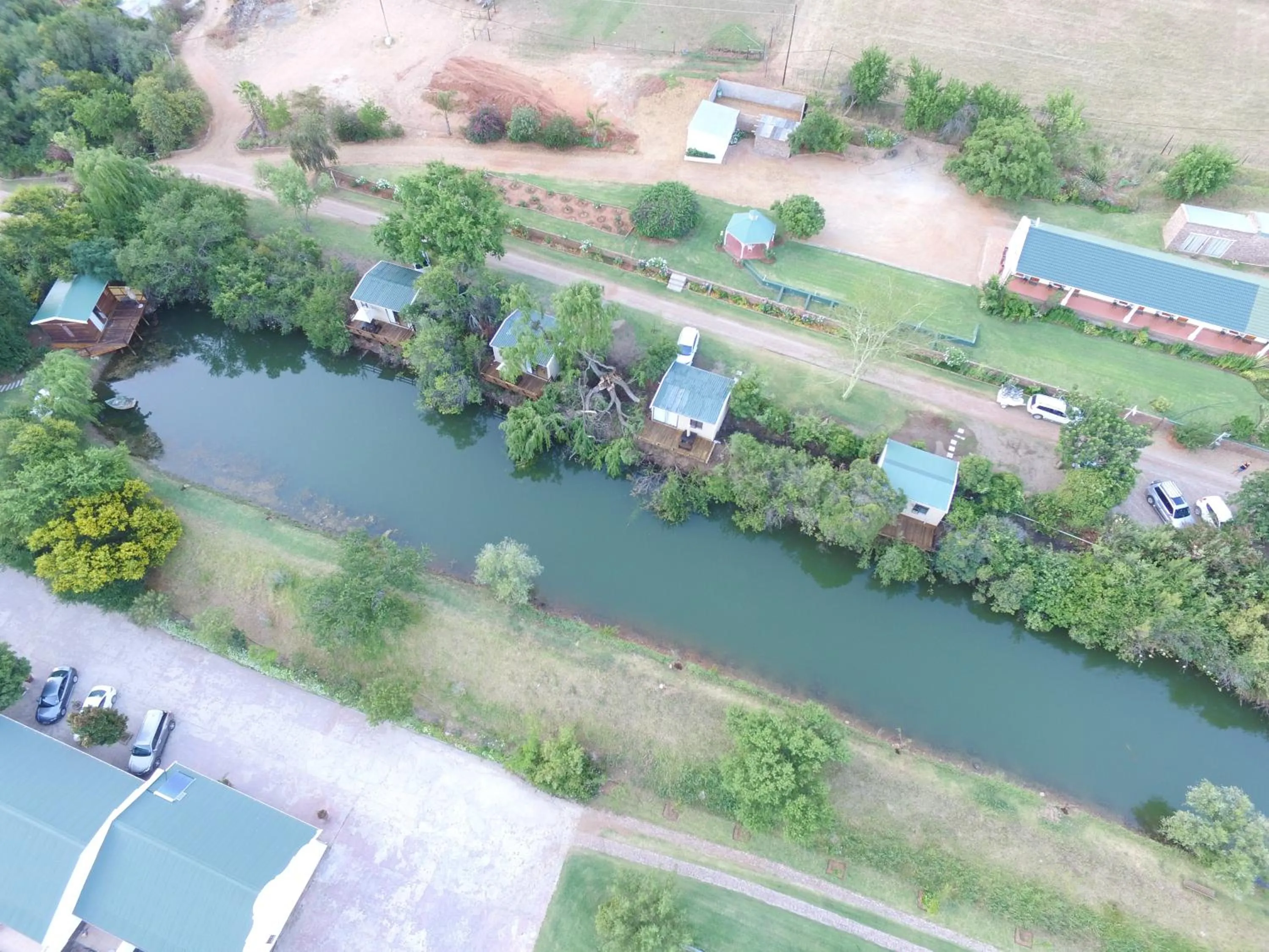 Lake view in De Oude Meul Country Lodge & Restaurant
