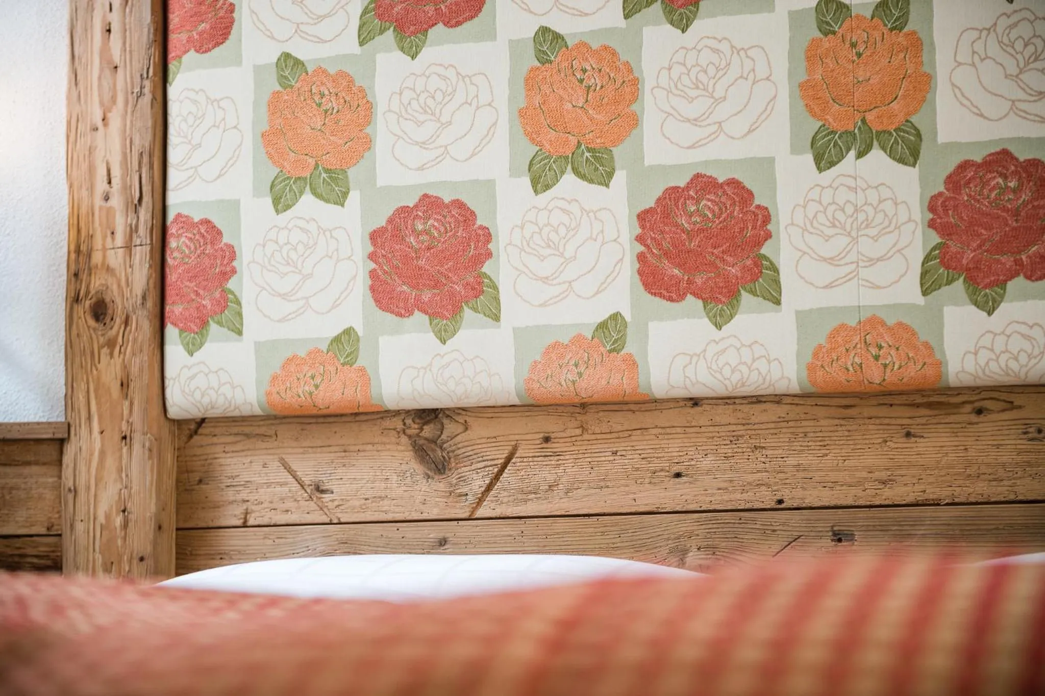 Decorative detail, Bed in Sporthotel Exclusive