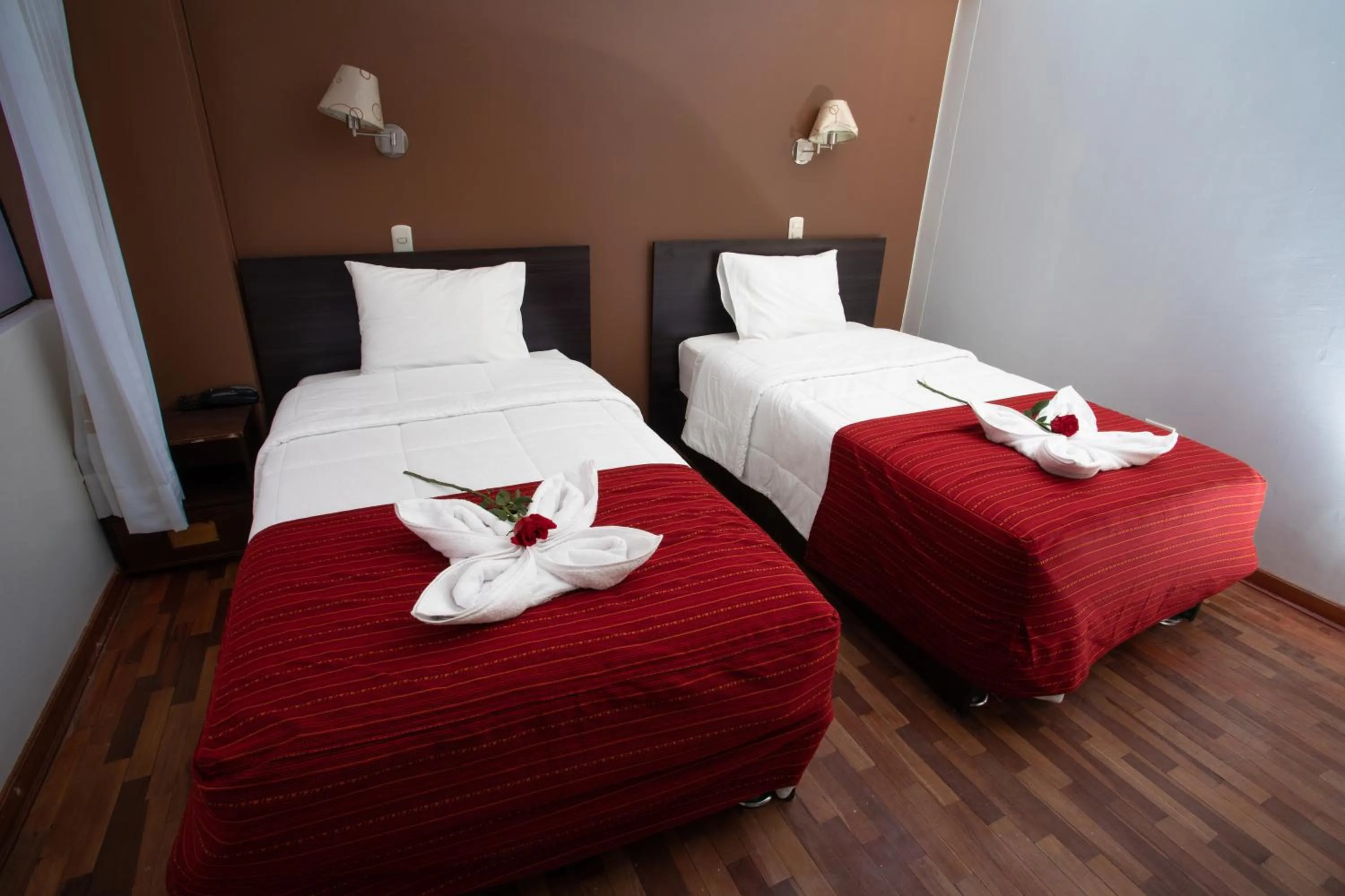 Bed in Kapac Inn Hotel