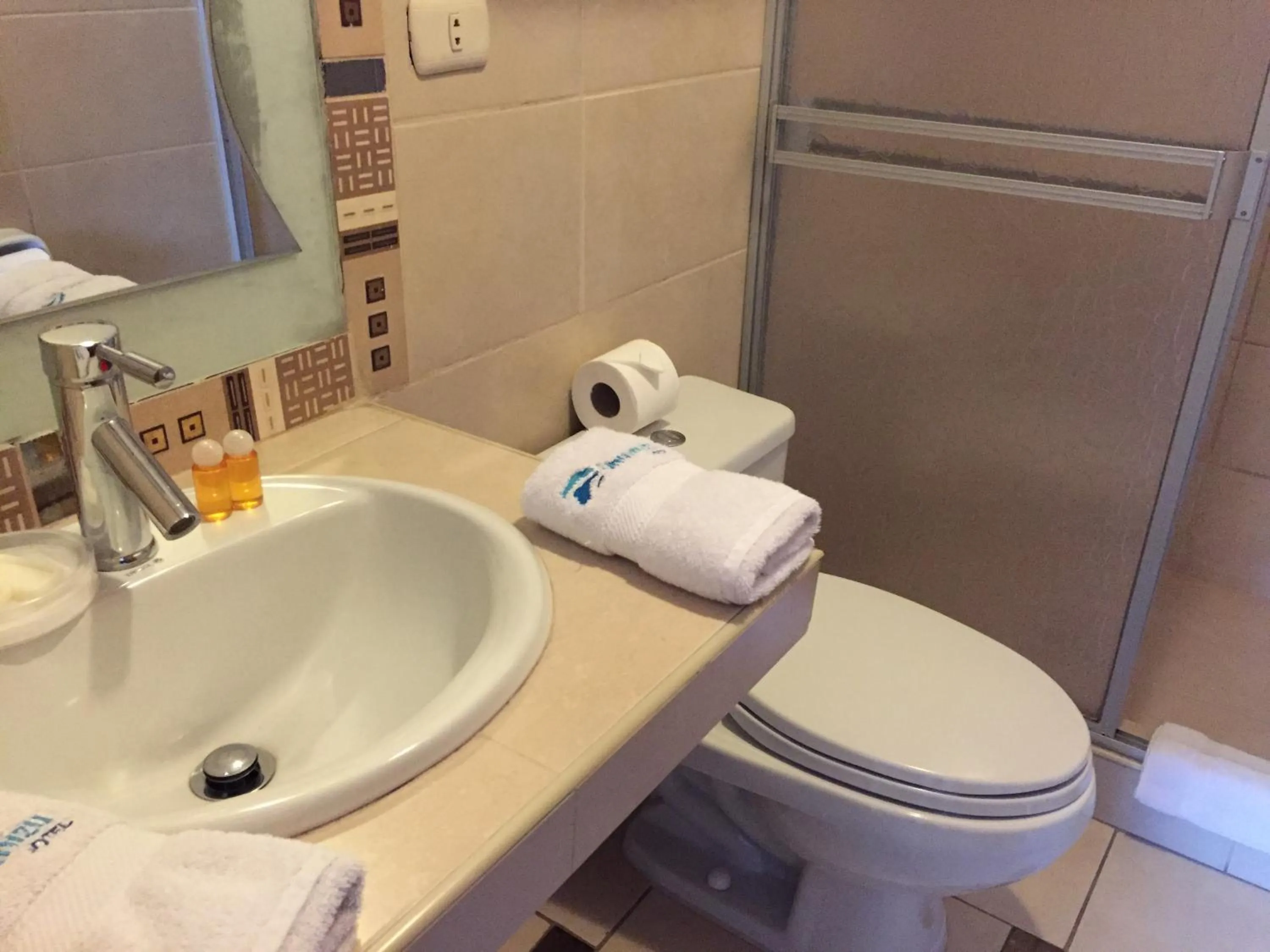 Bathroom in Kapac Inn Hotel