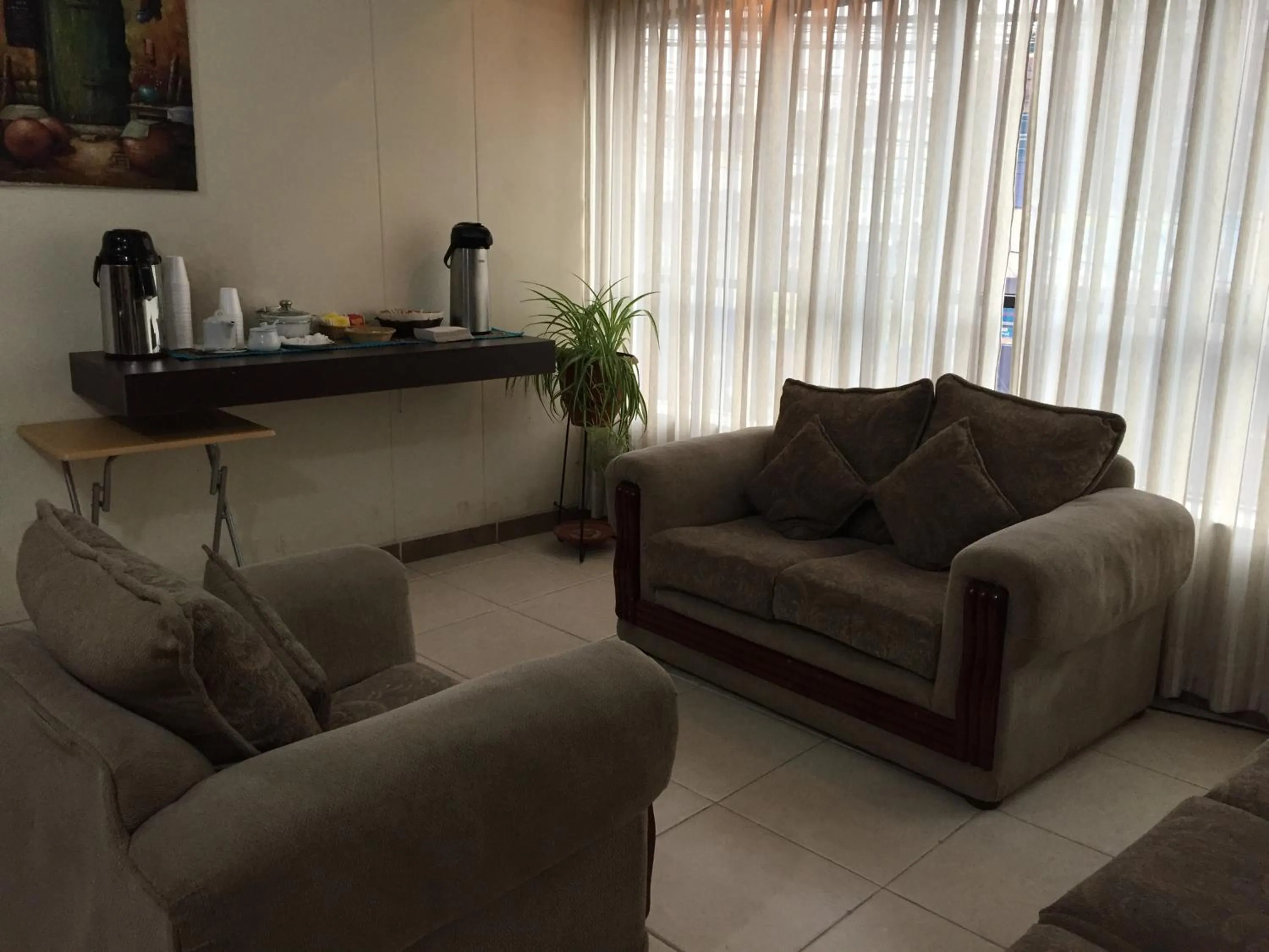 Non alcoholic drinks in Kapac Inn Hotel