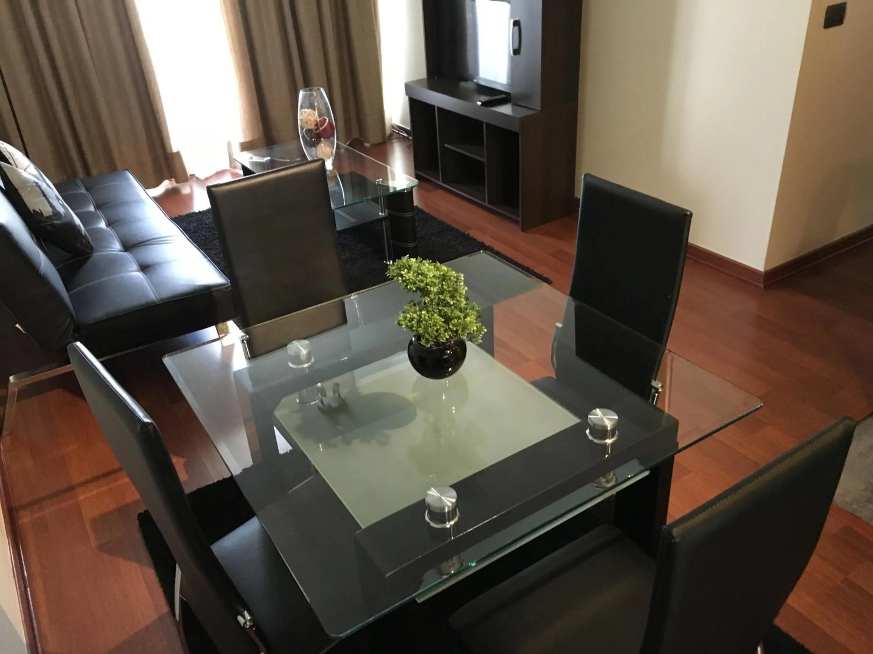 Communal lounge/ TV room in Norus Providencia