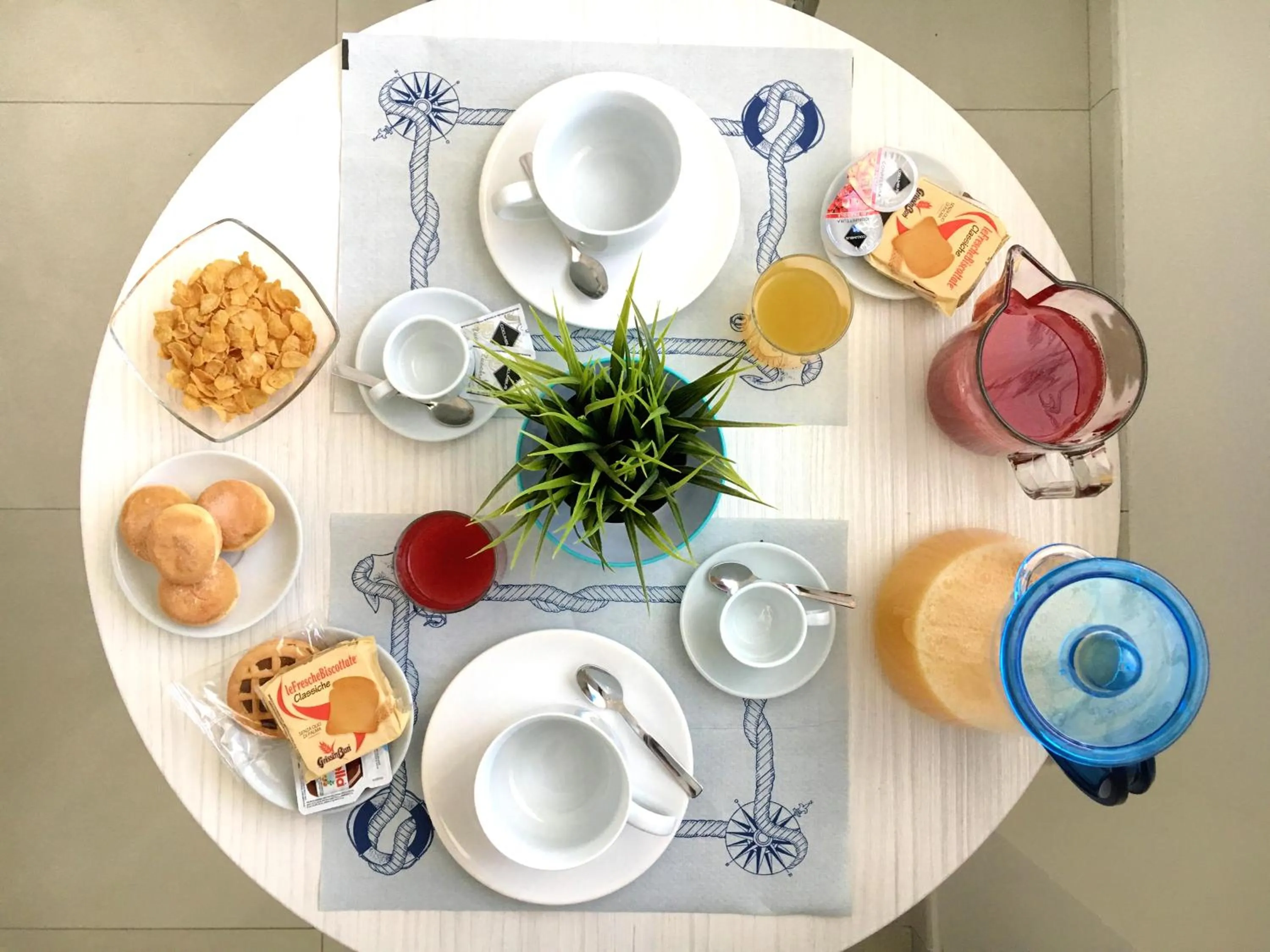 Food and drinks in B&B Costa Azzurra