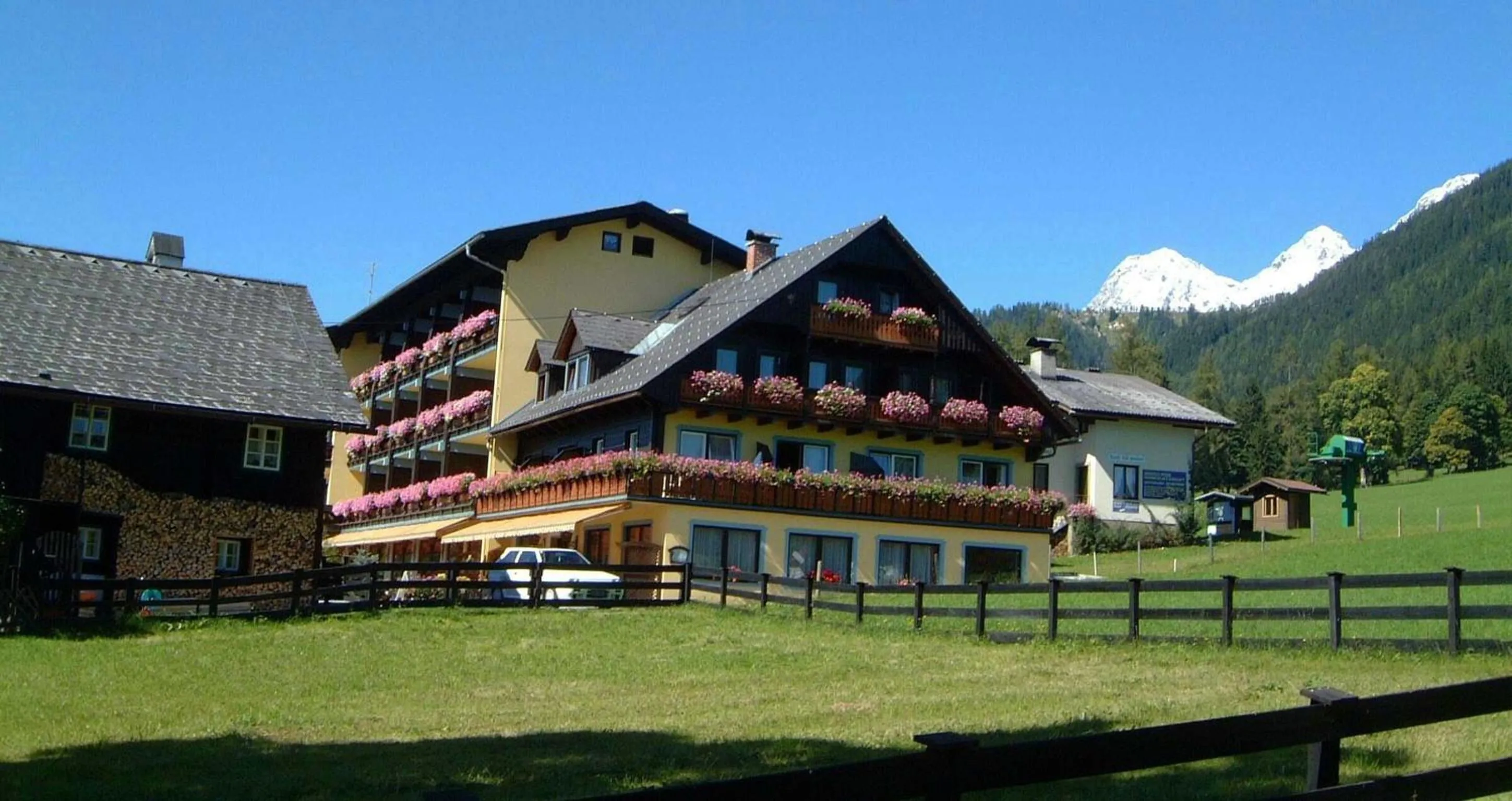 Facade/entrance in Ferienhotel Knollhof