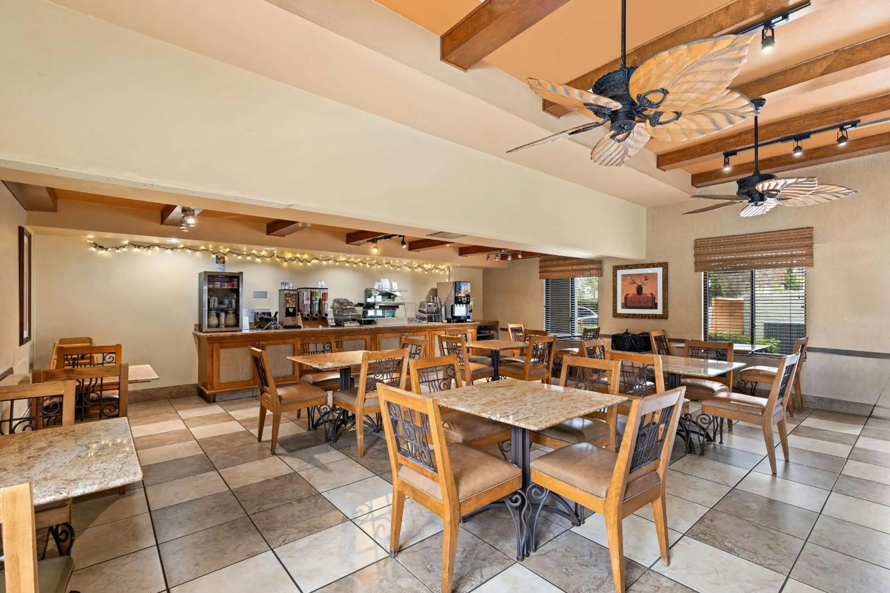 Restaurant/places to eat in Best Western Chula Vista/Otay Valley Hotel Restaurant/places to eat in Best Western Chula Vista/Otay Valley Hotel