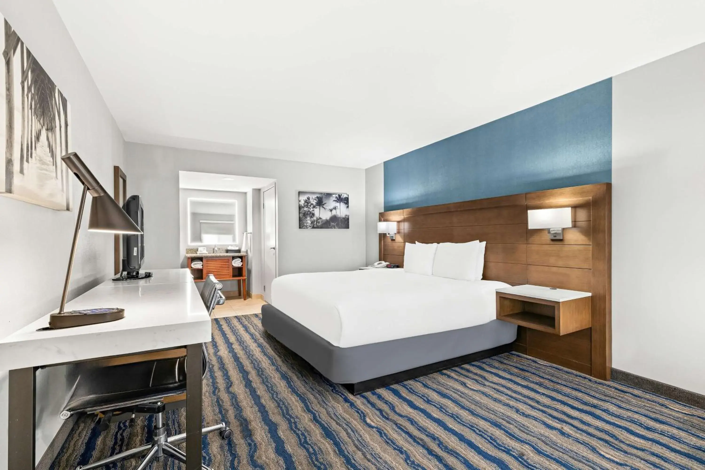 Bedroom, Bed in Best Western Chula Vista/Otay Valley Hotel Bedroom, Bed in Best Western Chula Vista/Otay Valley Hotel