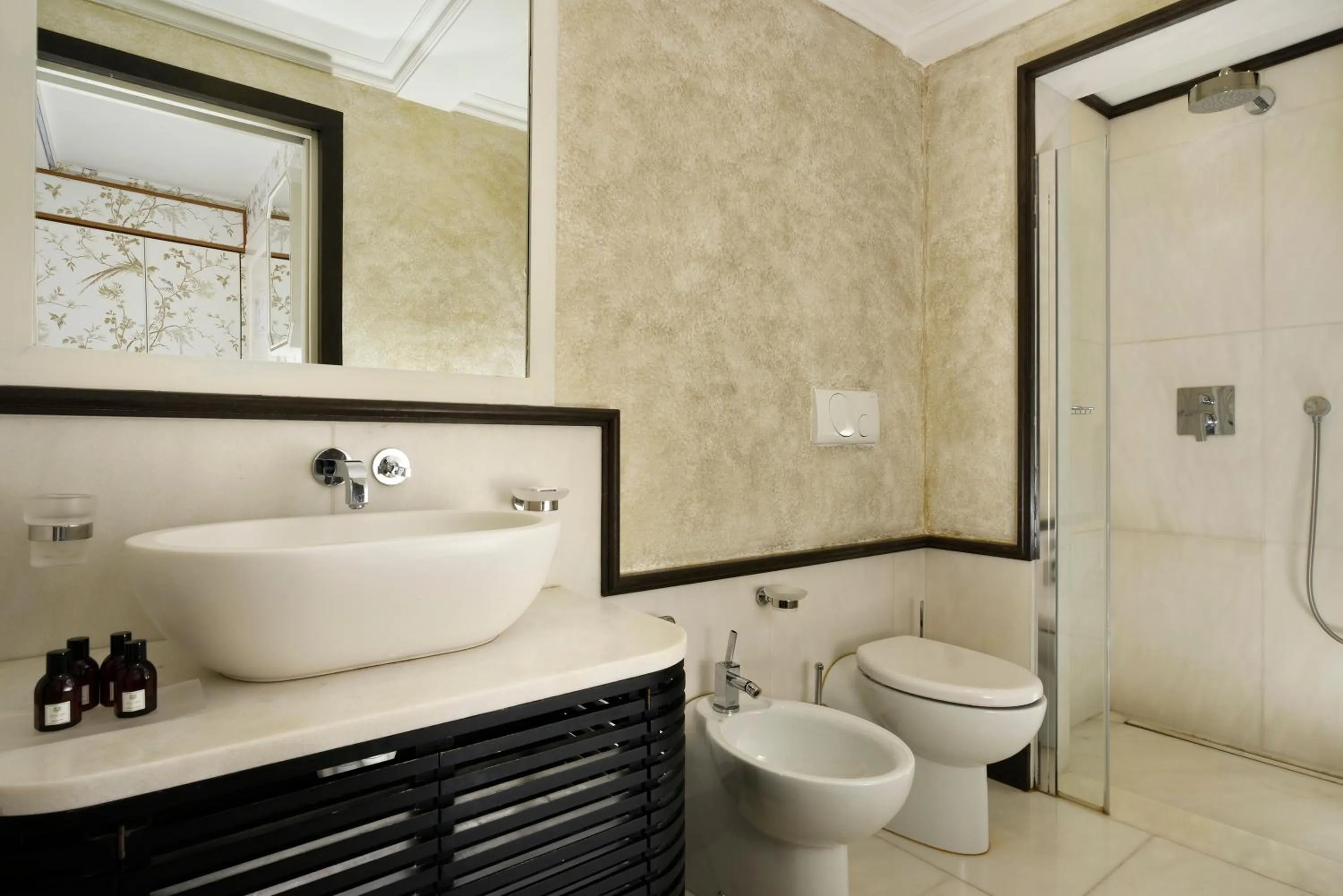 Bathroom in San Firenze Suites & Spa