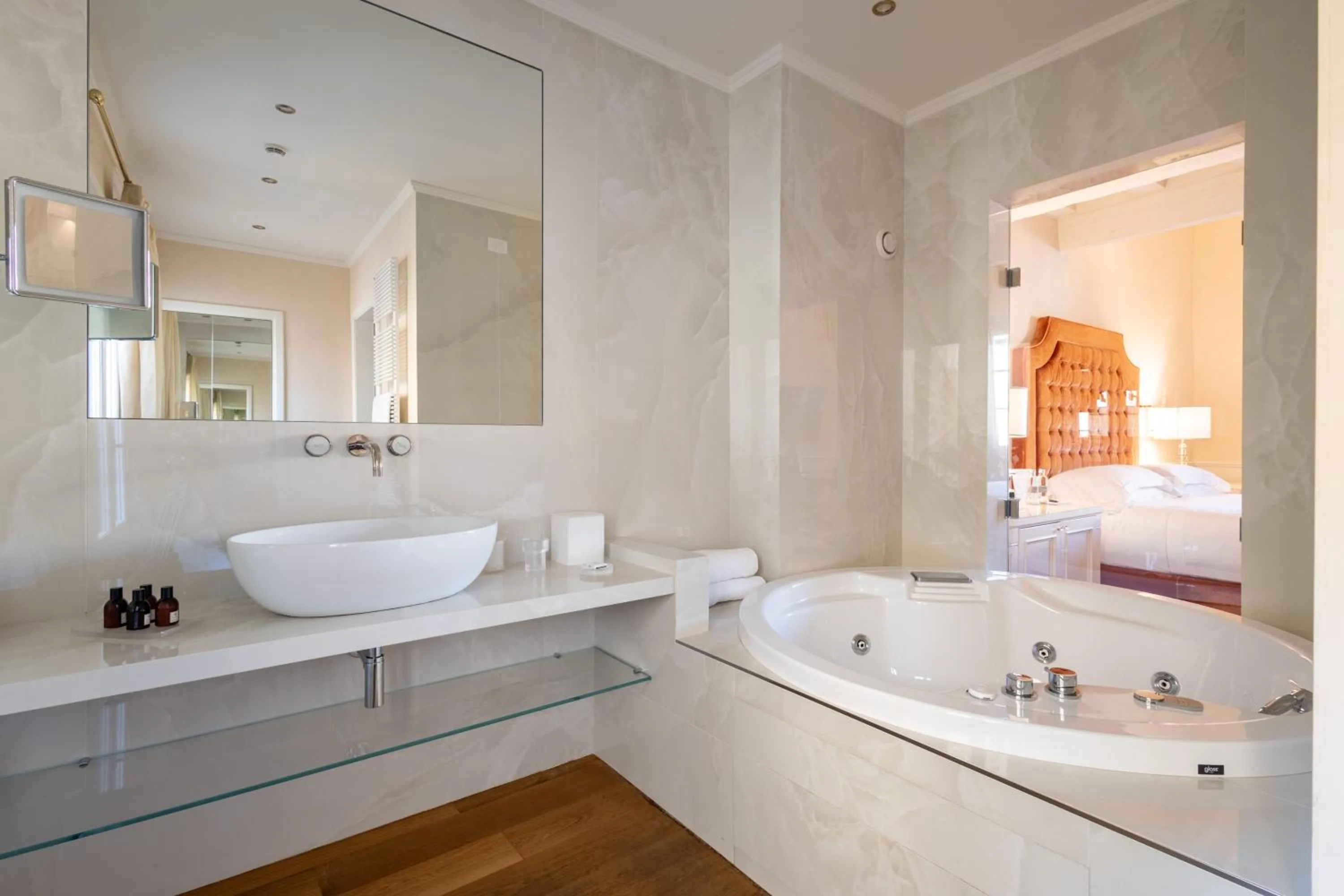 San Firenze Suites & Spa