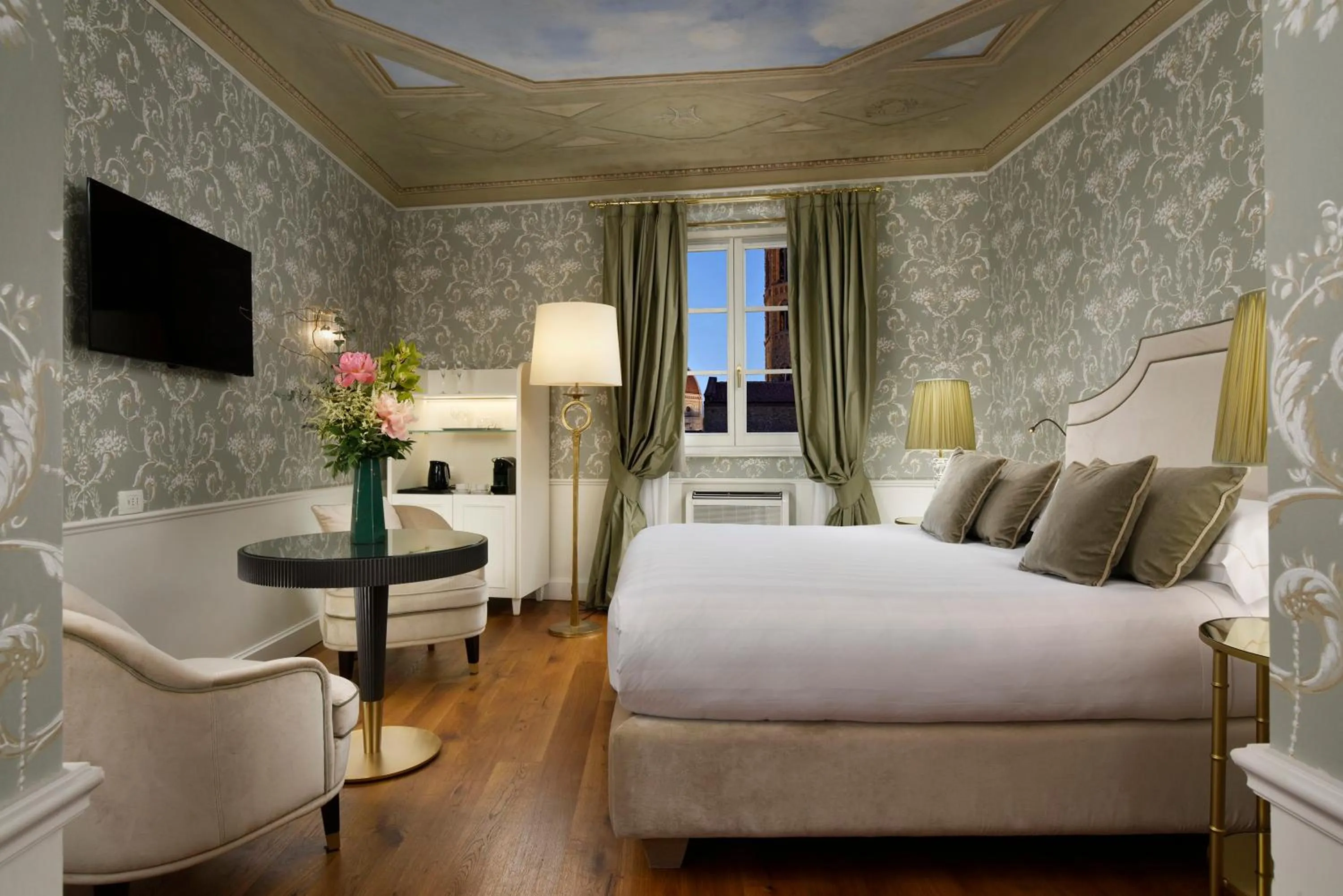 Decorative detail, Bed in San Firenze Suites & Spa