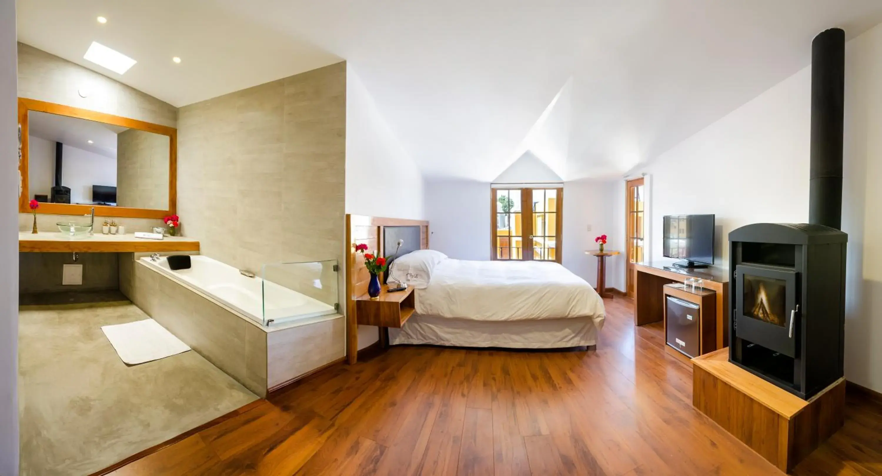 Bed in La Hostería Boutique Hotel Bed in La Hostería Boutique Hotel