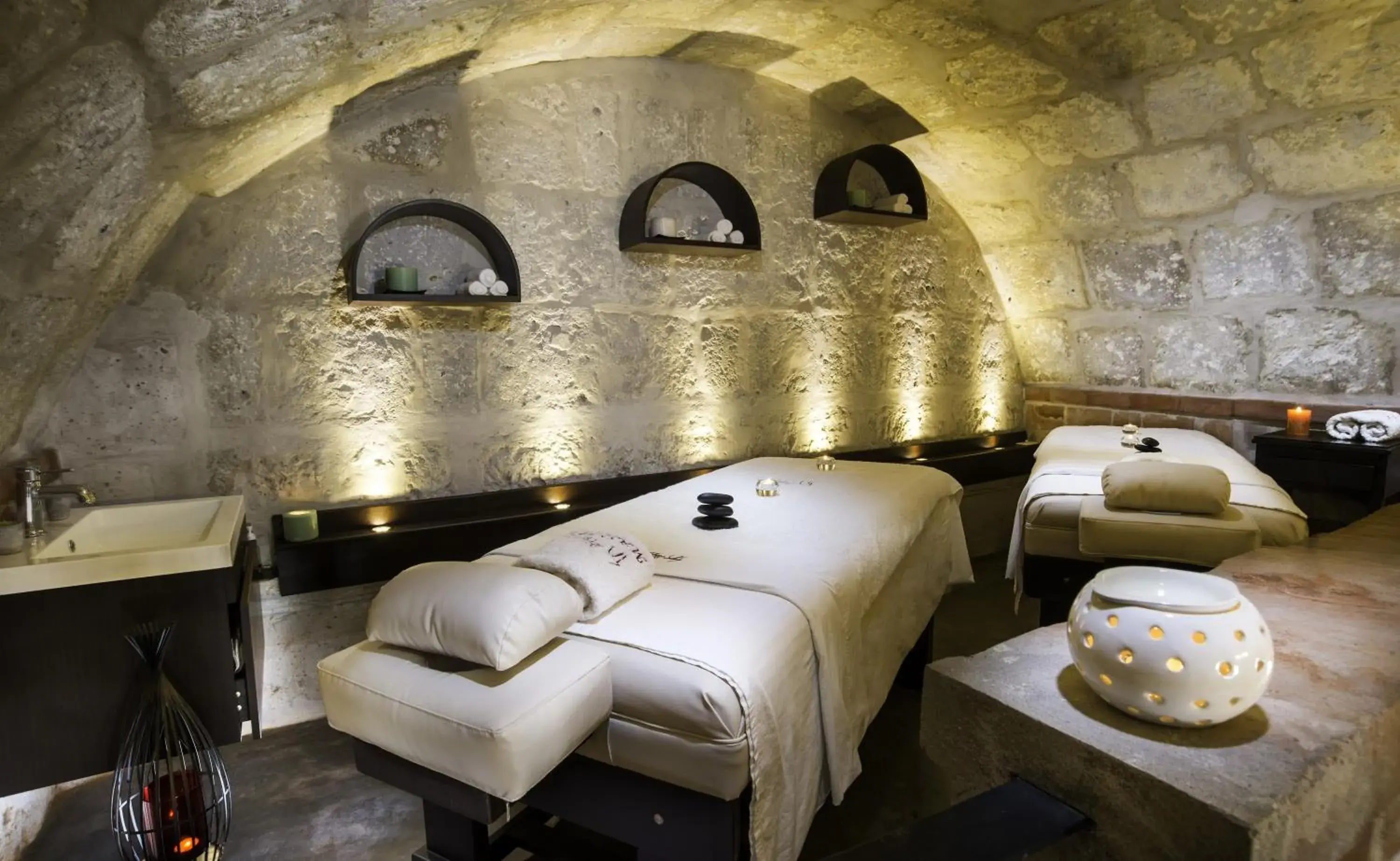 Massage, Bed in La Hostería Boutique Hotel Massage, Bed in La Hostería Boutique Hotel