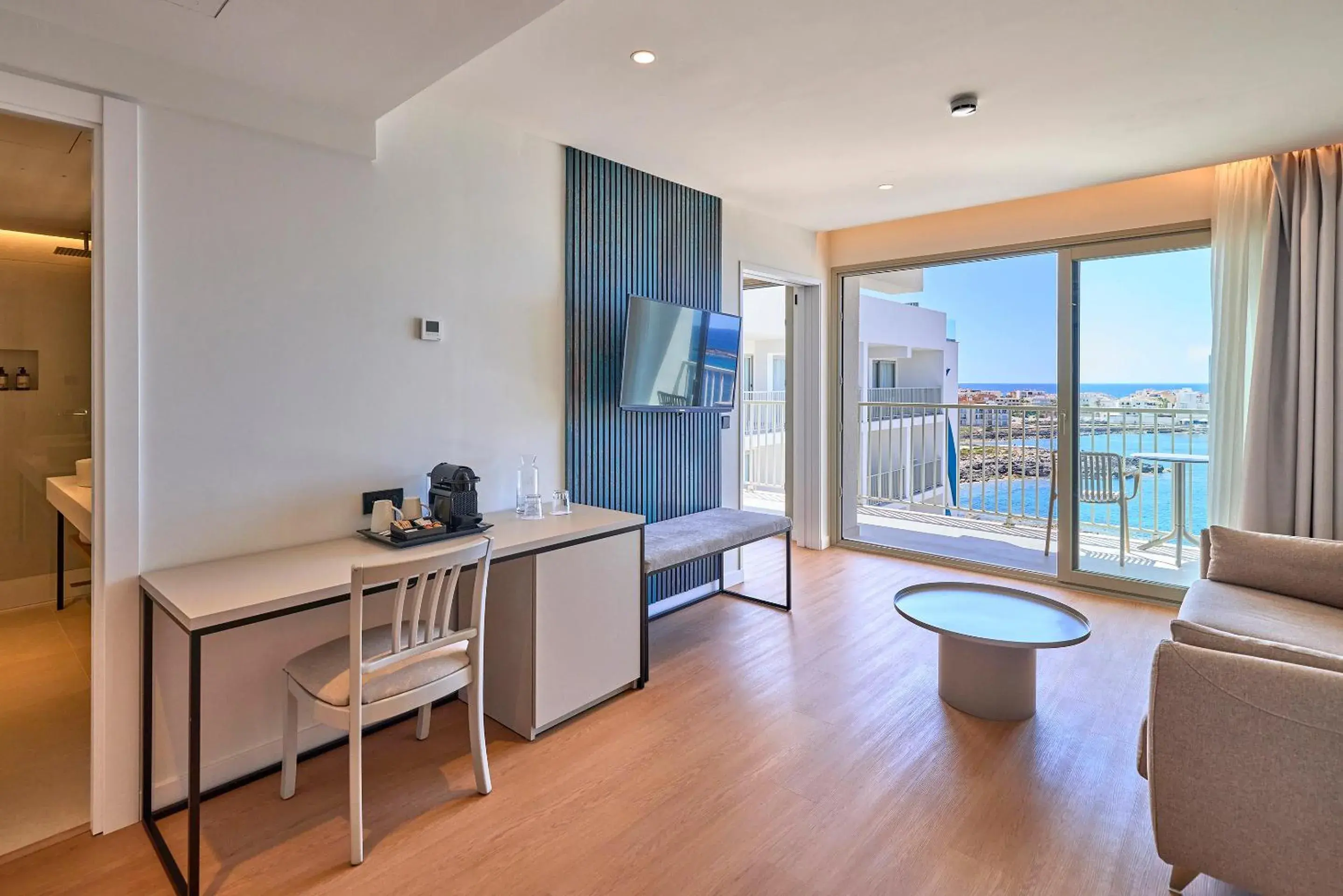 Suite Front Sea View in Universal Hotel Romantica Suite Front Sea View in Universal Hotel Romantica