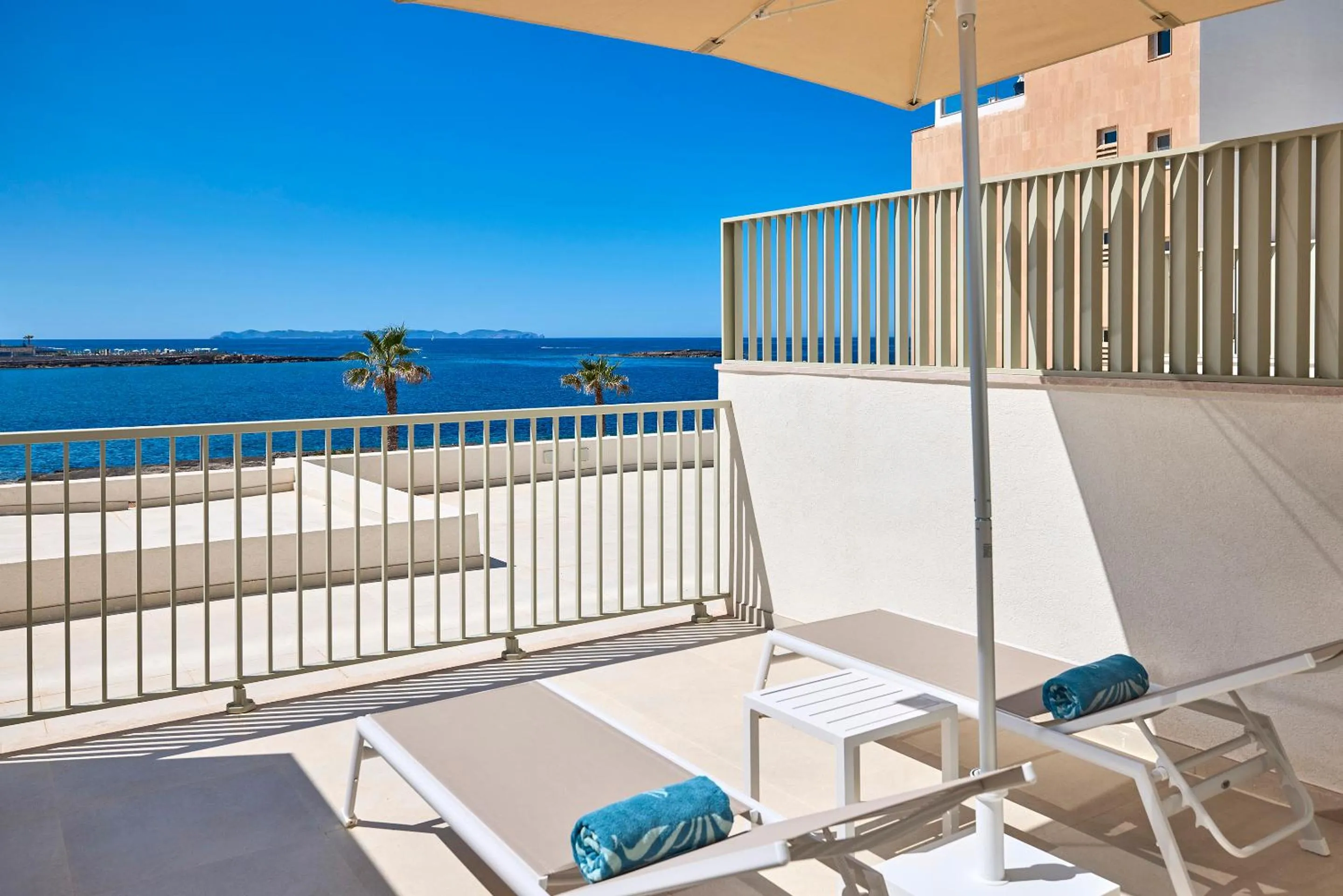 Balcony/Terrace in Universal Hotel Romantica