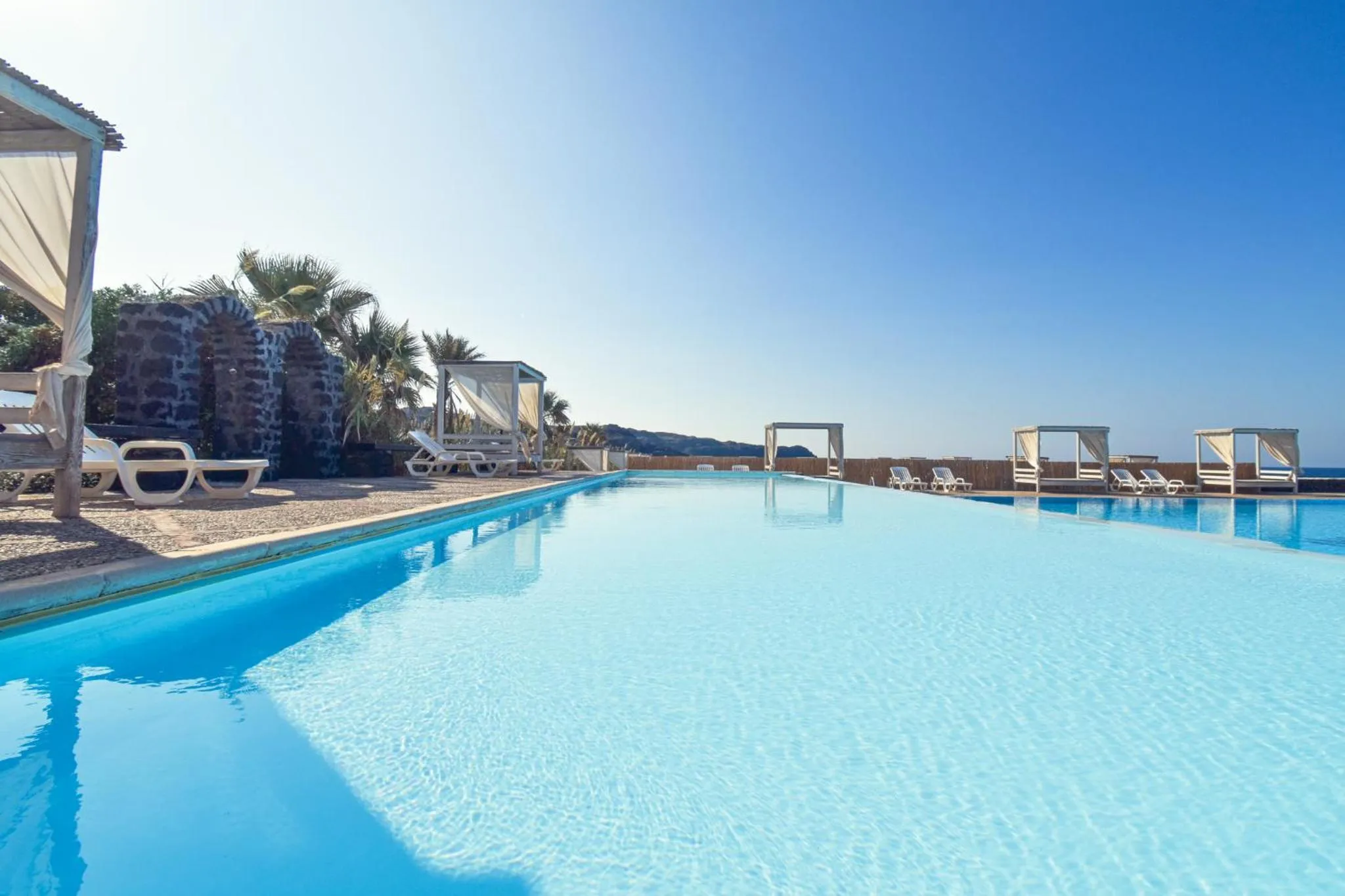 Swimming pool in Mursia Wellness Hotel